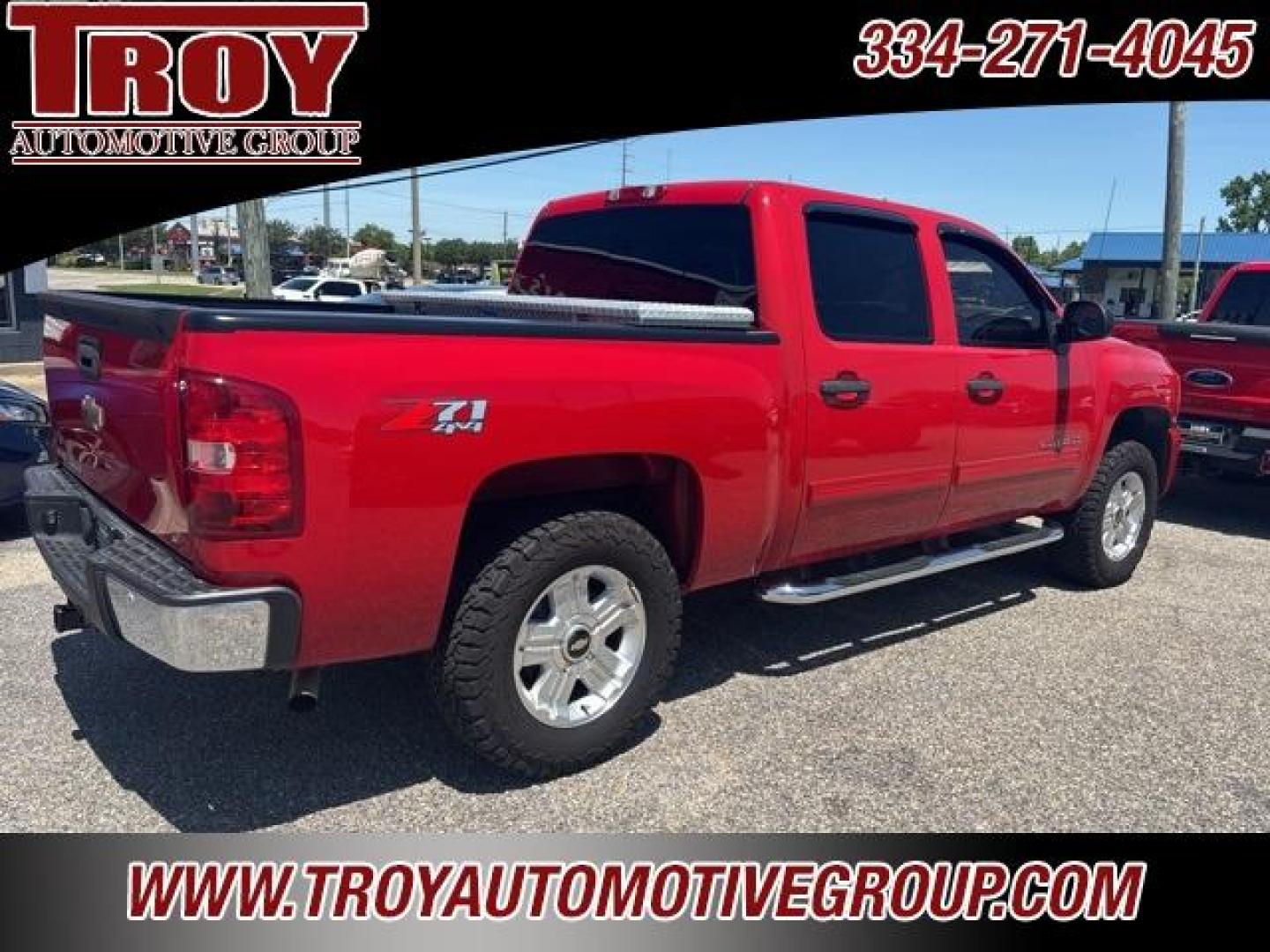 2011 Victory Red /Ebony Chevrolet Silverado 1500 LT (3GCPKSE39BG) with an Vortec 5.3L V8 SFI VVT Flex Fuel engine, Automatic transmission, located at 6812 Atlanta Hwy, Montgomery, AL, 36117, (334) 271-4045, 32.382118, -86.178673 - Priced below KBB Fair Purchase Price!<br><br>Victory Red 2011 Chevrolet Silverado 1500 LT 4WD Vortec 5.3L V8 SFI VVT Flex Fuel 6-Speed Automatic<br><br>Financing Available---Top Value for Trades.<br><br>Odometer is 46085 miles below market average!<br><br><br>Reviews:<br> * If you need to tailor yo - Photo#46