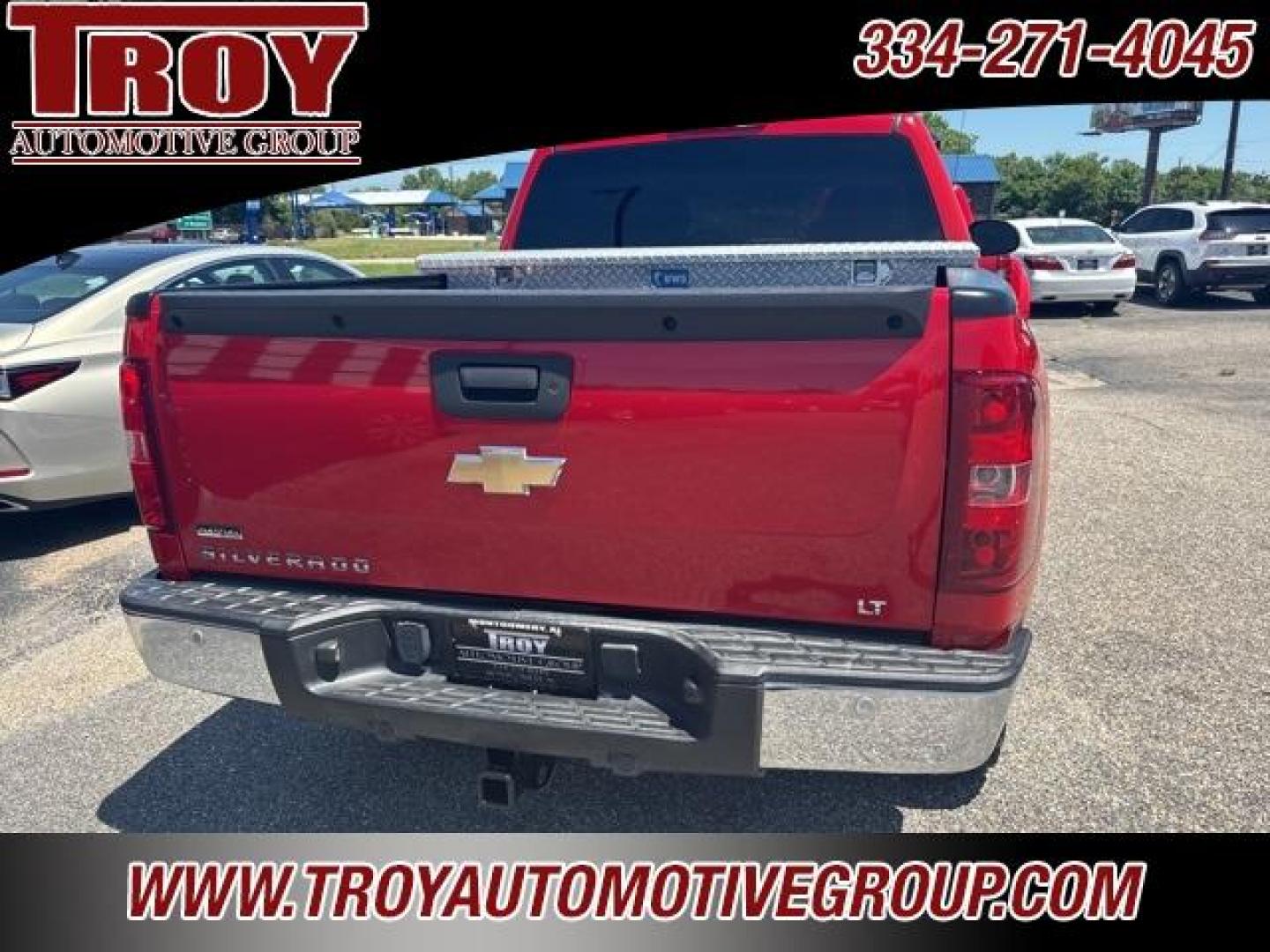 2011 Victory Red /Ebony Chevrolet Silverado 1500 LT (3GCPKSE39BG) with an Vortec 5.3L V8 SFI VVT Flex Fuel engine, Automatic transmission, located at 6812 Atlanta Hwy, Montgomery, AL, 36117, (334) 271-4045, 32.382118, -86.178673 - Priced below KBB Fair Purchase Price!<br><br>Victory Red 2011 Chevrolet Silverado 1500 LT 4WD Vortec 5.3L V8 SFI VVT Flex Fuel 6-Speed Automatic<br><br>Financing Available---Top Value for Trades.<br><br>Odometer is 46085 miles below market average!<br><br><br>Reviews:<br> * If you need to tailor yo - Photo#4