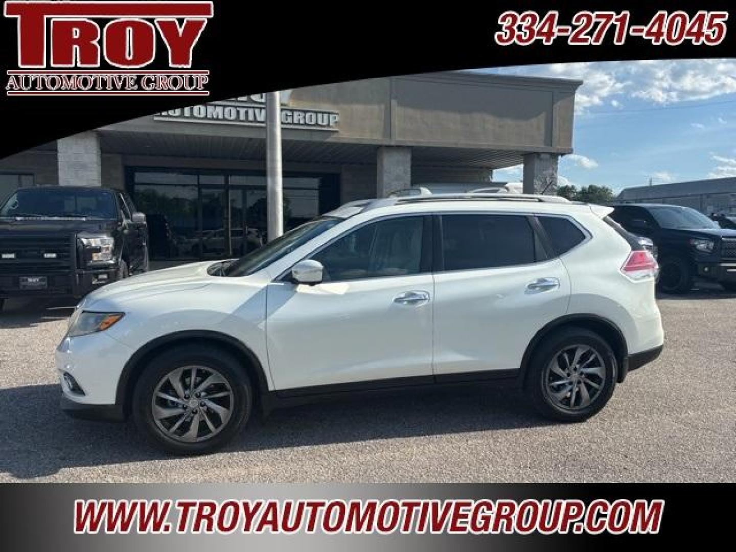 2015 Pearl White /Almond Nissan Rogue SL (5N1AT2MTXFC) with an 2.5L I4 DOHC 16V engine, CVT transmission, located at 6812 Atlanta Hwy, Montgomery, AL, 36117, (334) 271-4045, 32.382118, -86.178673 - Power Sunroof!<br>Luggage Rack!!<br>Navigation!! - Photo#0