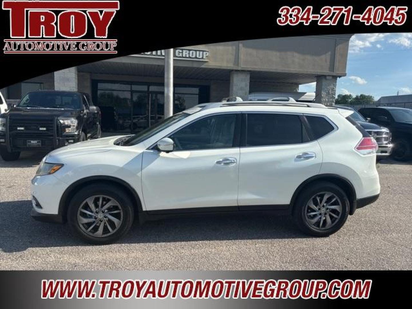 2015 Pearl White /Almond Nissan Rogue SL (5N1AT2MTXFC) with an 2.5L I4 DOHC 16V engine, CVT transmission, located at 6812 Atlanta Hwy, Montgomery, AL, 36117, (334) 271-4045, 32.382118, -86.178673 - Power Sunroof!<br>Luggage Rack!!<br>Navigation!! - Photo#1