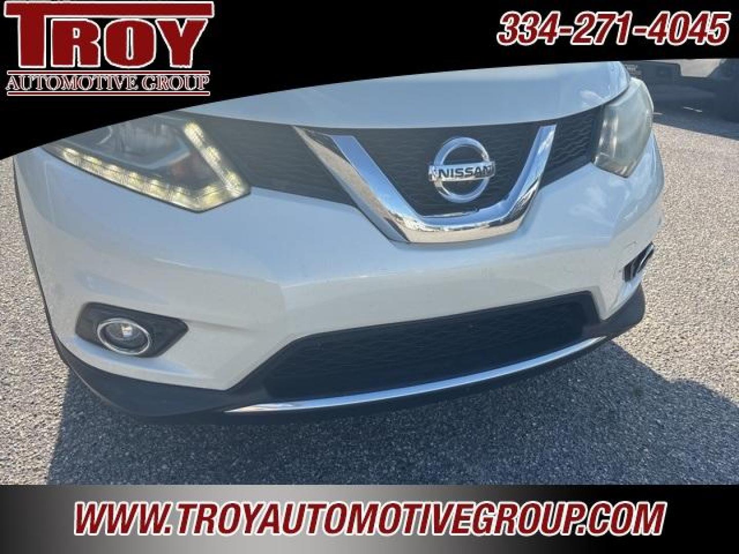 2015 Pearl White /Almond Nissan Rogue SL (5N1AT2MTXFC) with an 2.5L I4 DOHC 16V engine, CVT transmission, located at 6812 Atlanta Hwy, Montgomery, AL, 36117, (334) 271-4045, 32.382118, -86.178673 - Power Sunroof!<br>Luggage Rack!!<br>Navigation!! - Photo#20