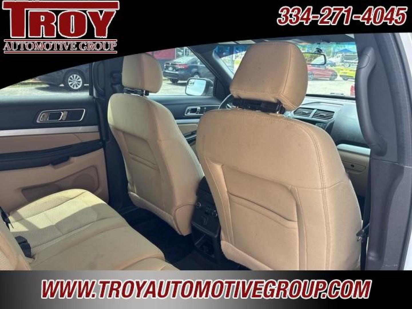 2017 Oxford White /Medium Light Camel Ford Explorer XLT (1FM5K7D82HG) with an 3.5L V6 Ti-VCT engine, Automatic transmission, located at 6812 Atlanta Hwy, Montgomery, AL, 36117, (334) 271-4045, 32.382118, -86.178673 - 1-Owner!!<br>3rd Seat!! - Photo#22