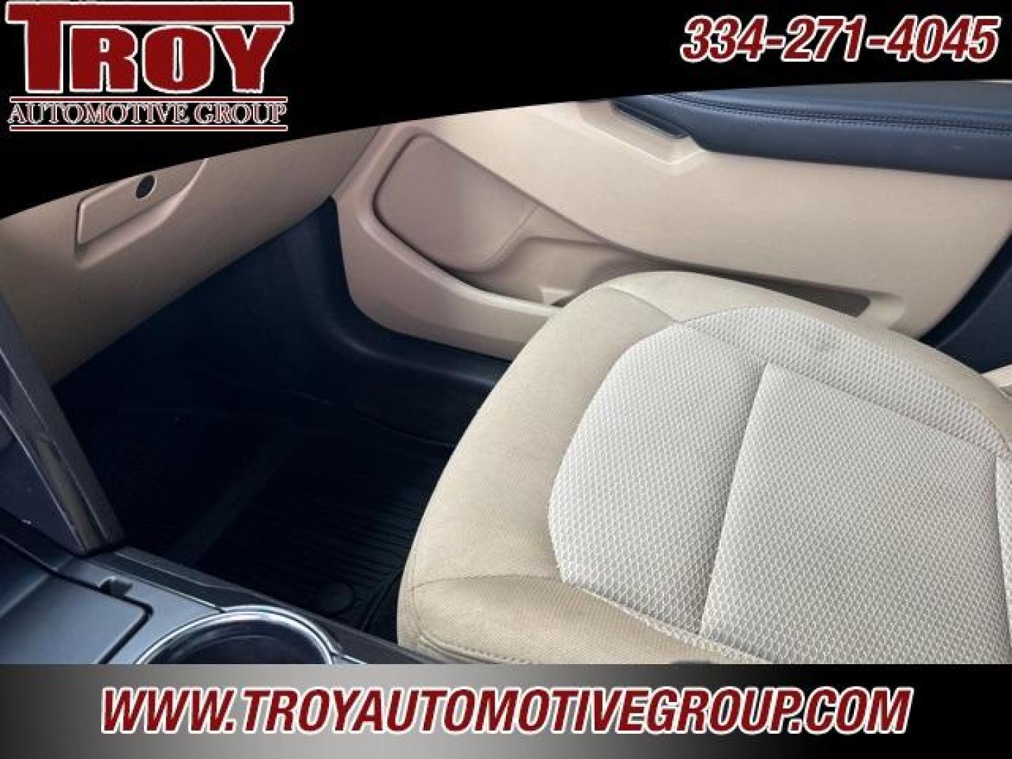 2017 Oxford White /Medium Light Camel Ford Explorer XLT (1FM5K7D82HG) with an 3.5L V6 Ti-VCT engine, Automatic transmission, located at 6812 Atlanta Hwy, Montgomery, AL, 36117, (334) 271-4045, 32.382118, -86.178673 - 1-Owner!!<br>3rd Seat!! - Photo#41