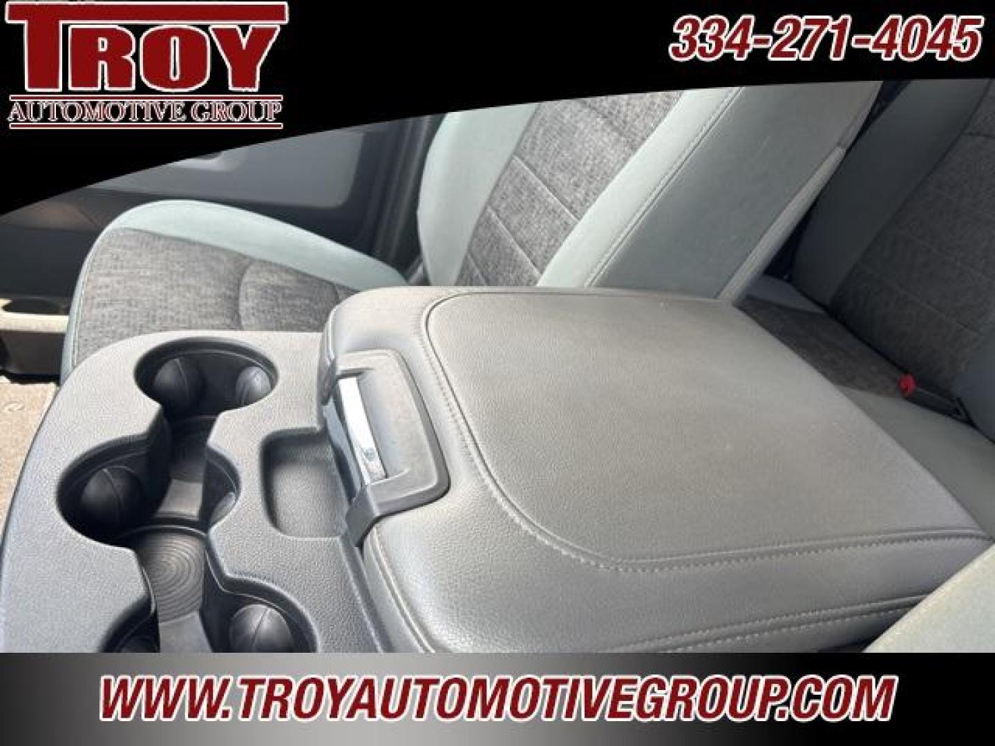 2015 Bright Silver Metallic Clearcoat /Diesel Gray/Black Ram 1500 Big Horn (1C6RR7GT1FS) with an HEMI 5.7L V8 Multi Displacement VVT engine, Automatic transmission, located at 6812 Atlanta Hwy, Montgomery, AL, 36117, (334) 271-4045, 32.382118, -86.178673 - Photo#52