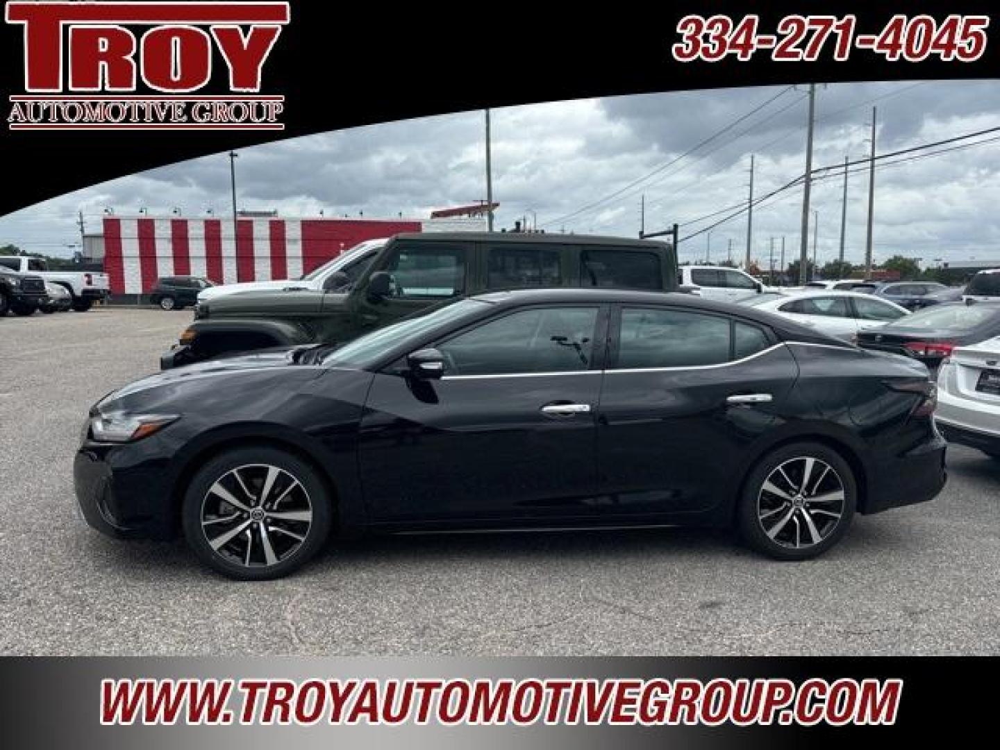 2021 Super Black /Charcoal Nissan Maxima SV (1N4AA6CV4MC) with an 3.5L V6 DOHC 24V engine, CVT transmission, located at 6812 Atlanta Hwy, Montgomery, AL, 36117, (334) 271-4045, 32.382118, -86.178673 - Super Black 2021 Nissan Maxima SV FWD 3.5L V6 DOHC 24V CVT with Xtronic<br><br>Financing Available---Top Value for Trades.<br><br>20/30 City/Highway MPG<br><br><br>Awards:<br> * JD Power Initial Quality Study (IQS) * JD Power Automotive Performance, Execution and Layout (APEAL) Study, Initial Qua - Photo#0