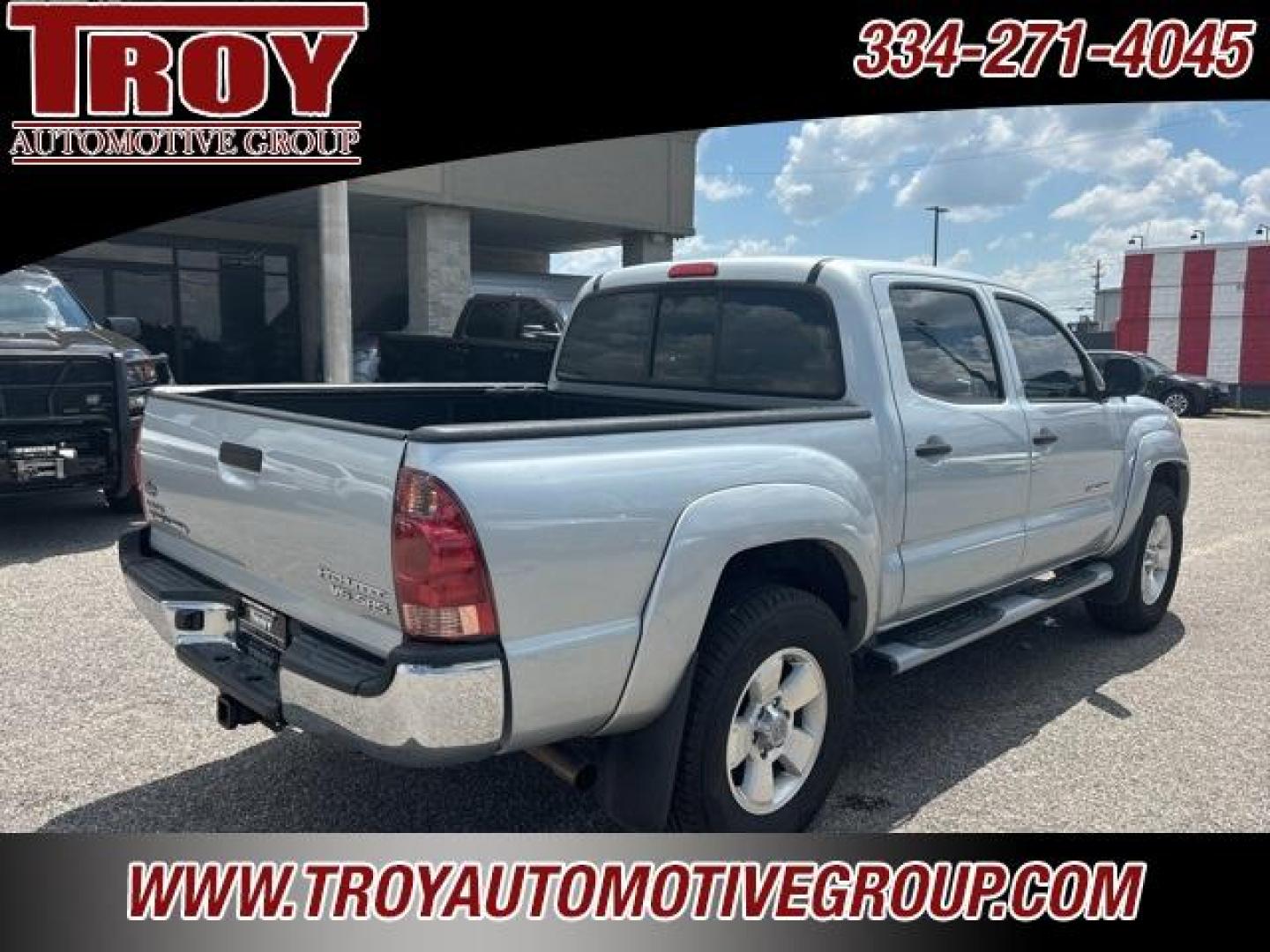 2008 Silver Streak Mica /Graphite Toyota Tacoma PreRunner (3TMJU62N78M) with an 4.0L V6 SMPI DOHC engine, Automatic transmission, located at 6812 Atlanta Hwy, Montgomery, AL, 36117, (334) 271-4045, 32.382118, -86.178673 - Silver Streak Mica 2008 Toyota Tacoma PreRunner RWD 4.0L V6 SMPI DOHC 5-Speed Automatic with Overdrive<br><br>Financing Available---Top Value for Trades.<br><br>Odometer is 97708 miles below market average!<br><br><br>Awards:<br> * 2008 KBB.com Brand Image Awards<br><br>Reviews:<br> * If youre loo - Photo#10