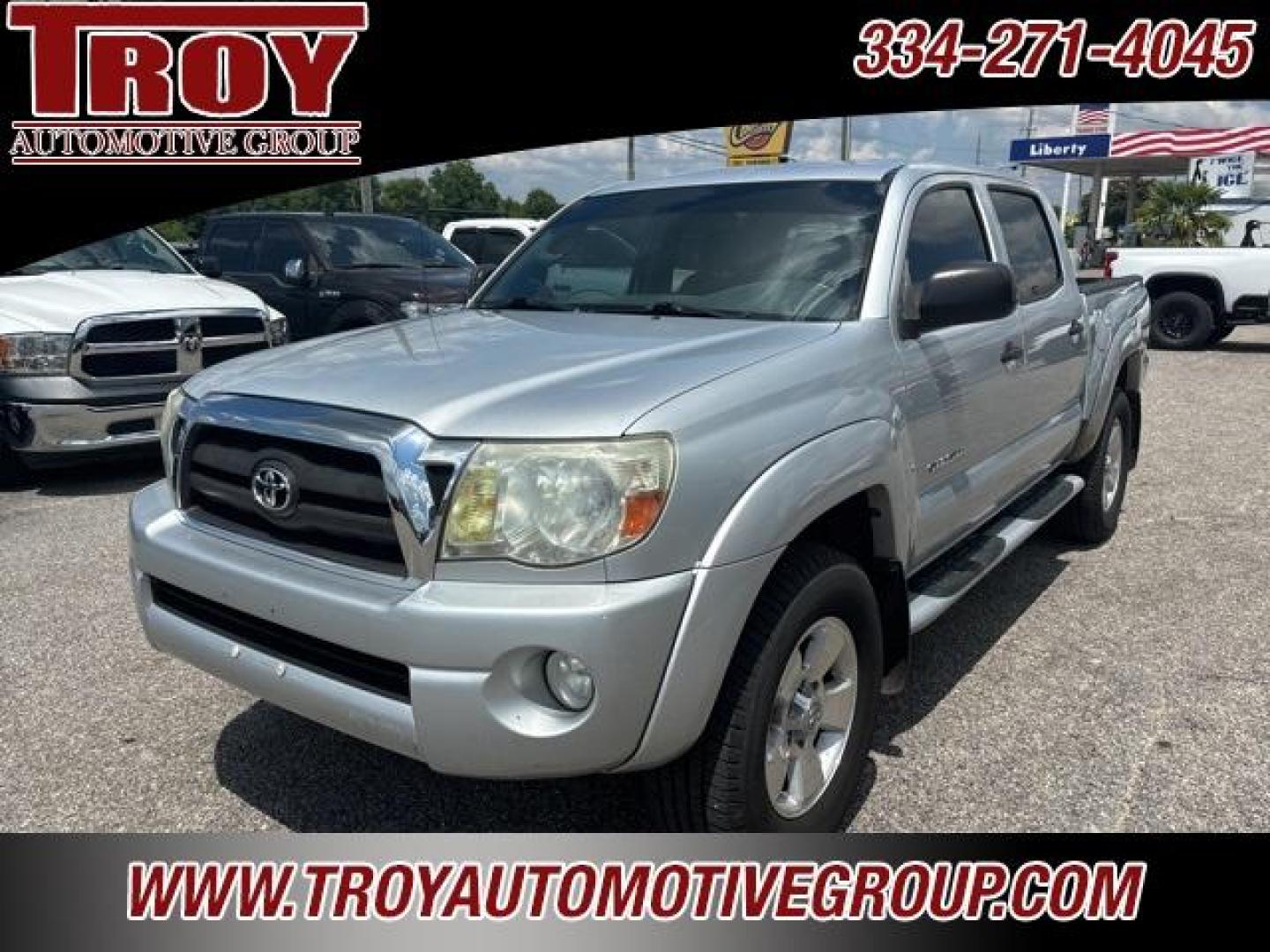 2008 Silver Streak Mica /Graphite Toyota Tacoma PreRunner (3TMJU62N78M) with an 4.0L V6 SMPI DOHC engine, Automatic transmission, located at 6812 Atlanta Hwy, Montgomery, AL, 36117, (334) 271-4045, 32.382118, -86.178673 - Silver Streak Mica 2008 Toyota Tacoma PreRunner RWD 4.0L V6 SMPI DOHC 5-Speed Automatic with Overdrive<br><br>Financing Available---Top Value for Trades.<br><br>Odometer is 97708 miles below market average!<br><br><br>Awards:<br> * 2008 KBB.com Brand Image Awards<br><br>Reviews:<br> * If youre loo - Photo#3