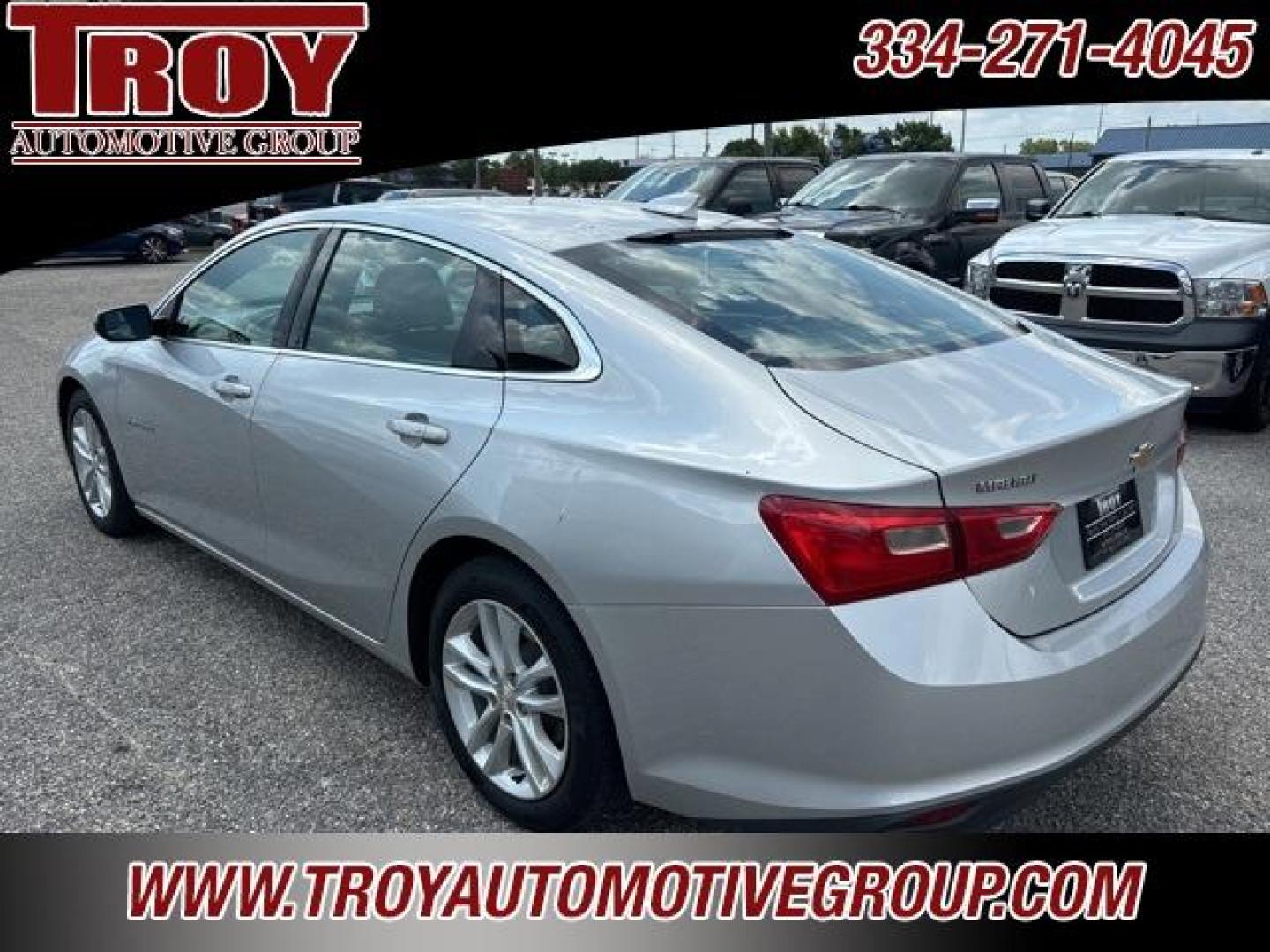 2017 Silver Ice Metallic /Dark Atmosphere/Medium Ash Gray Chevrolet Malibu LT (1G1ZE5ST2HF) with an 1.5L DOHC engine, Automatic transmission, located at 6812 Atlanta Hwy, Montgomery, AL, 36117, (334) 271-4045, 32.382118, -86.178673 - Photo#11