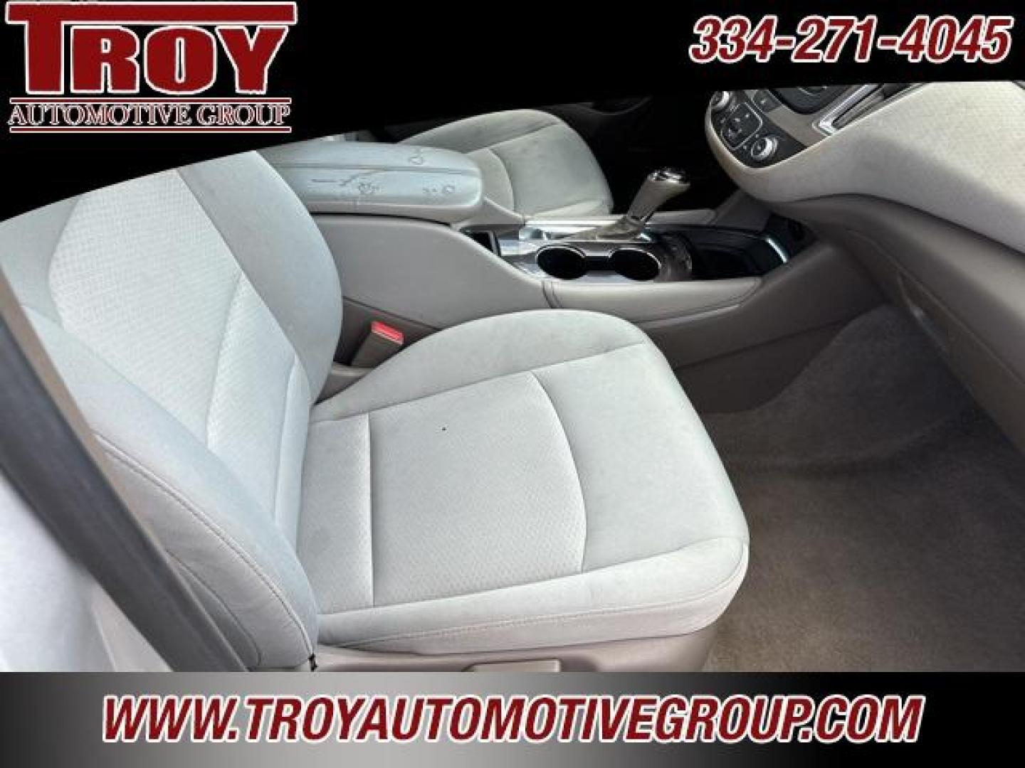 2017 Silver Ice Metallic /Dark Atmosphere/Medium Ash Gray Chevrolet Malibu LT (1G1ZE5ST2HF) with an 1.5L DOHC engine, Automatic transmission, located at 6812 Atlanta Hwy, Montgomery, AL, 36117, (334) 271-4045, 32.382118, -86.178673 - Photo#18