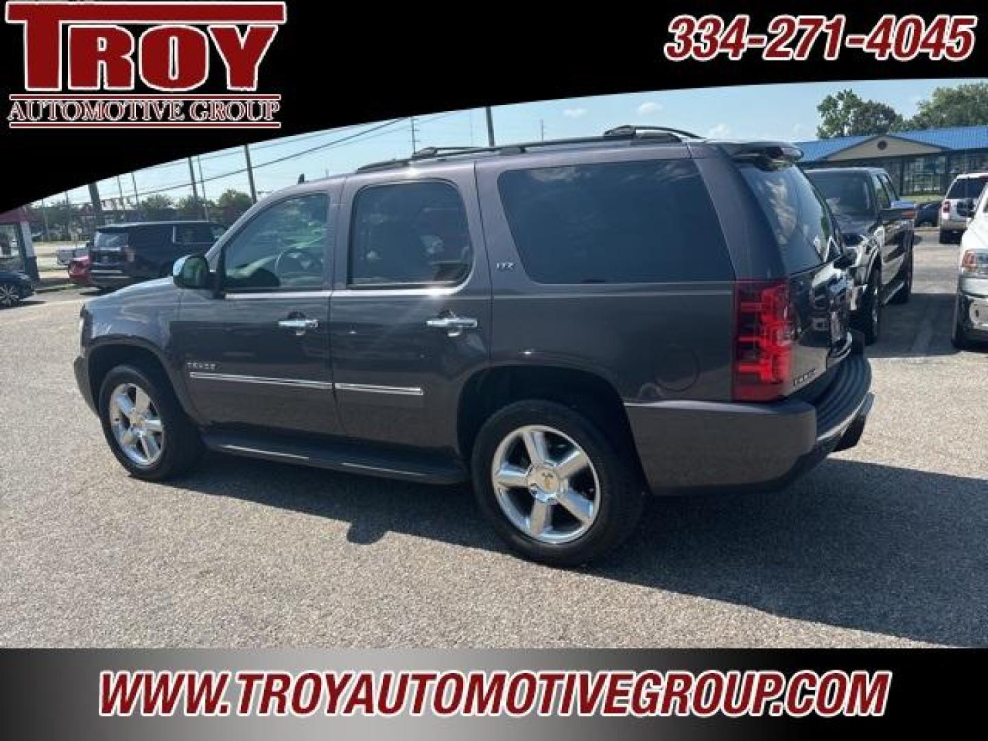 2011 Taupe Gray Metallic /Light Titanium/Dark Titanium Chevrolet Tahoe LTZ (1GNSCCE01BR) with an Vortec 5.3L V8 SFI Flex Fuel Iron Block engine, Automatic transmission, located at 6812 Atlanta Hwy, Montgomery, AL, 36117, (334) 271-4045, 32.382118, -86.178673 - Power Sunroof!!<br>TV/DVD!!<br>Rear Bucket Seats!!<br>Navigation!!<br>Tow Package!! - Photo#14