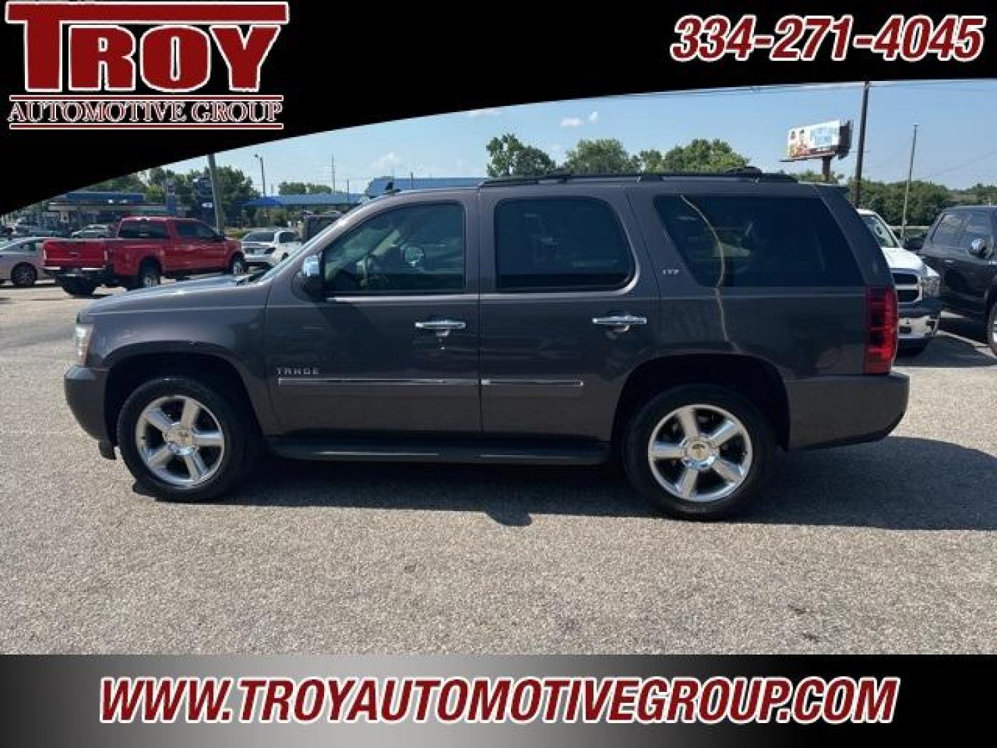 2011 Taupe Gray Metallic /Light Titanium/Dark Titanium Chevrolet Tahoe LTZ (1GNSCCE01BR) with an Vortec 5.3L V8 SFI Flex Fuel Iron Block engine, Automatic transmission, located at 6812 Atlanta Hwy, Montgomery, AL, 36117, (334) 271-4045, 32.382118, -86.178673 - Power Sunroof!!<br>TV/DVD!!<br>Rear Bucket Seats!!<br>Navigation!!<br>Tow Package!! - Photo#15