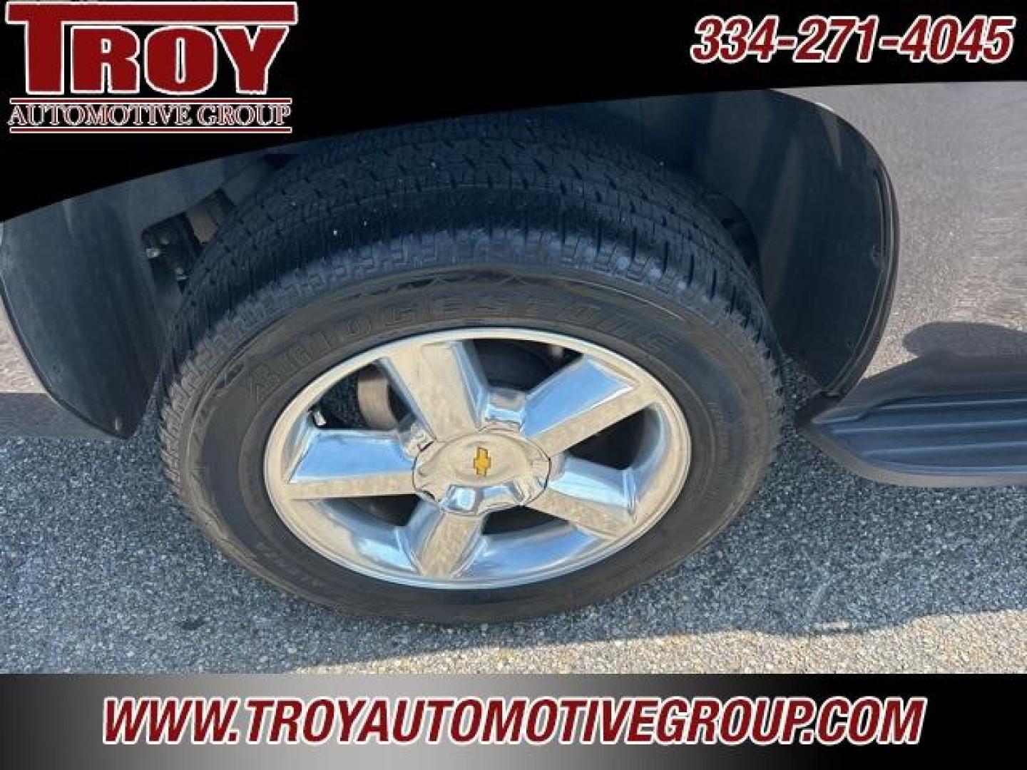 2011 Taupe Gray Metallic /Light Titanium/Dark Titanium Chevrolet Tahoe LTZ (1GNSCCE01BR) with an Vortec 5.3L V8 SFI Flex Fuel Iron Block engine, Automatic transmission, located at 6812 Atlanta Hwy, Montgomery, AL, 36117, (334) 271-4045, 32.382118, -86.178673 - Power Sunroof!!<br>TV/DVD!!<br>Rear Bucket Seats!!<br>Navigation!!<br>Tow Package!! - Photo#20