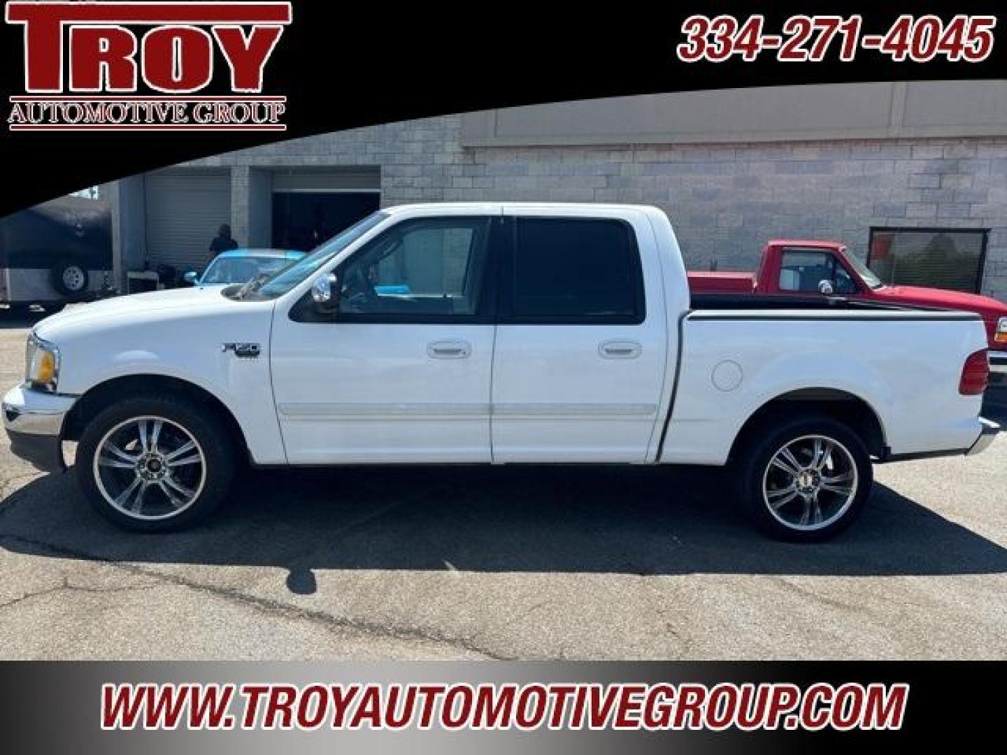 2002 Oxford White Clearcoat /Medium Graphite Ford F-150 (1FTRW07602K) with an V8 engine, Automatic transmission, located at 6812 Atlanta Hwy, Montgomery, AL, 36117, (334) 271-4045, 32.382118, -86.178673 - Photo#0