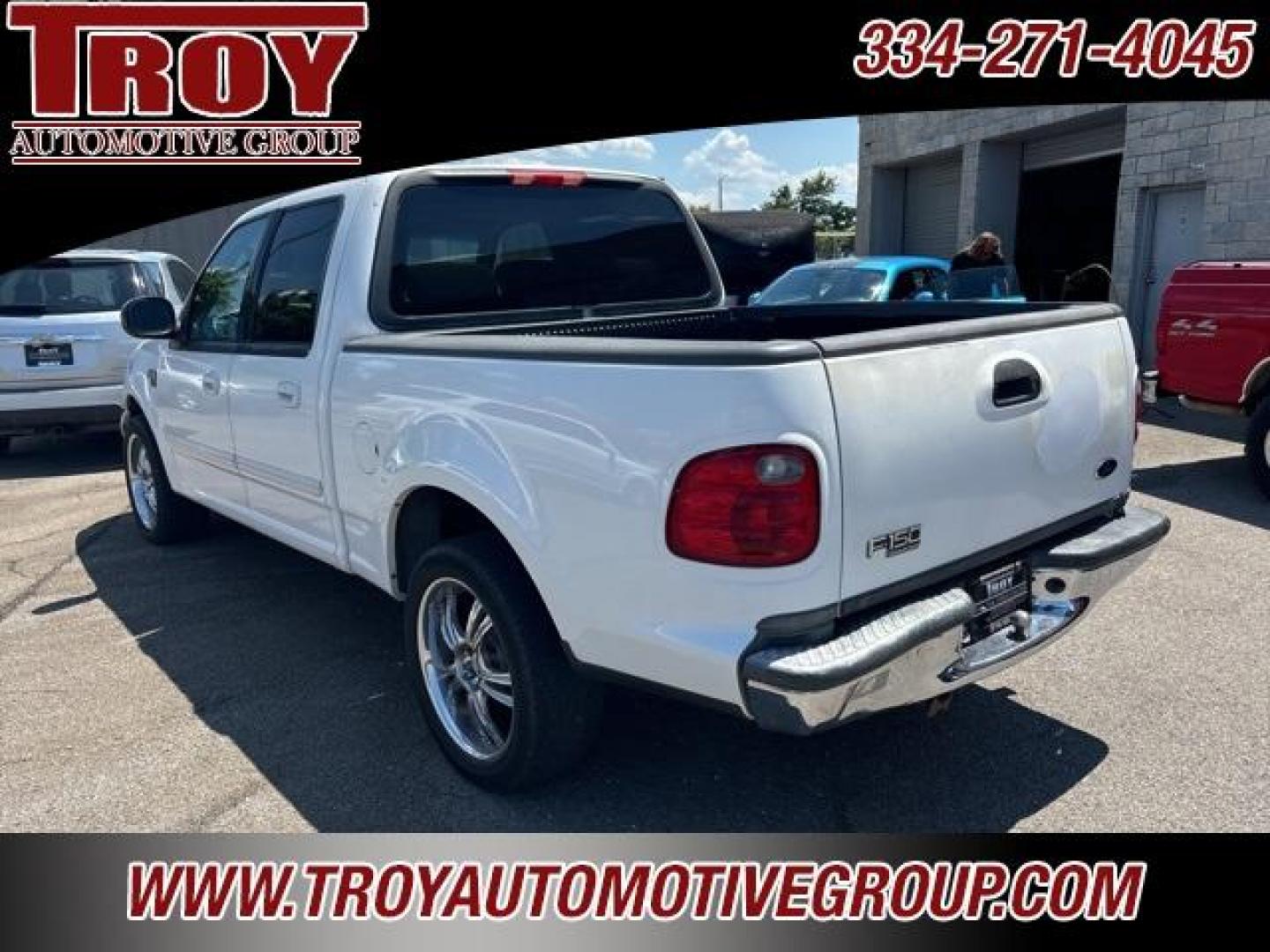 2002 Oxford White Clearcoat /Medium Graphite Ford F-150 (1FTRW07602K) with an V8 engine, Automatic transmission, located at 6812 Atlanta Hwy, Montgomery, AL, 36117, (334) 271-4045, 32.382118, -86.178673 - Priced below KBB Fair Purchase Price!<br><br>White 2002 Ford F-150 RWD V8 4-Speed Automatic with Overdrive<br><br>Financing Available---Top Value for Trades.<br><br>Odometer is 27389 miles below market average! - Photo#10