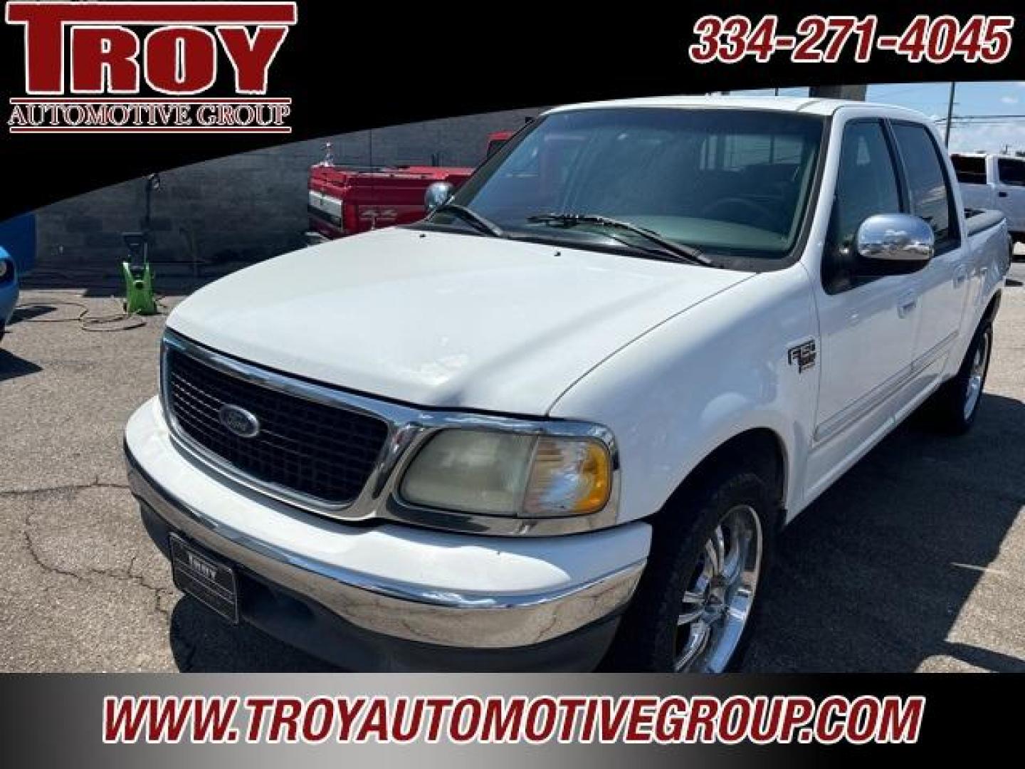 2002 Oxford White Clearcoat /Medium Graphite Ford F-150 (1FTRW07602K) with an V8 engine, Automatic transmission, located at 6812 Atlanta Hwy, Montgomery, AL, 36117, (334) 271-4045, 32.382118, -86.178673 - Photo#2