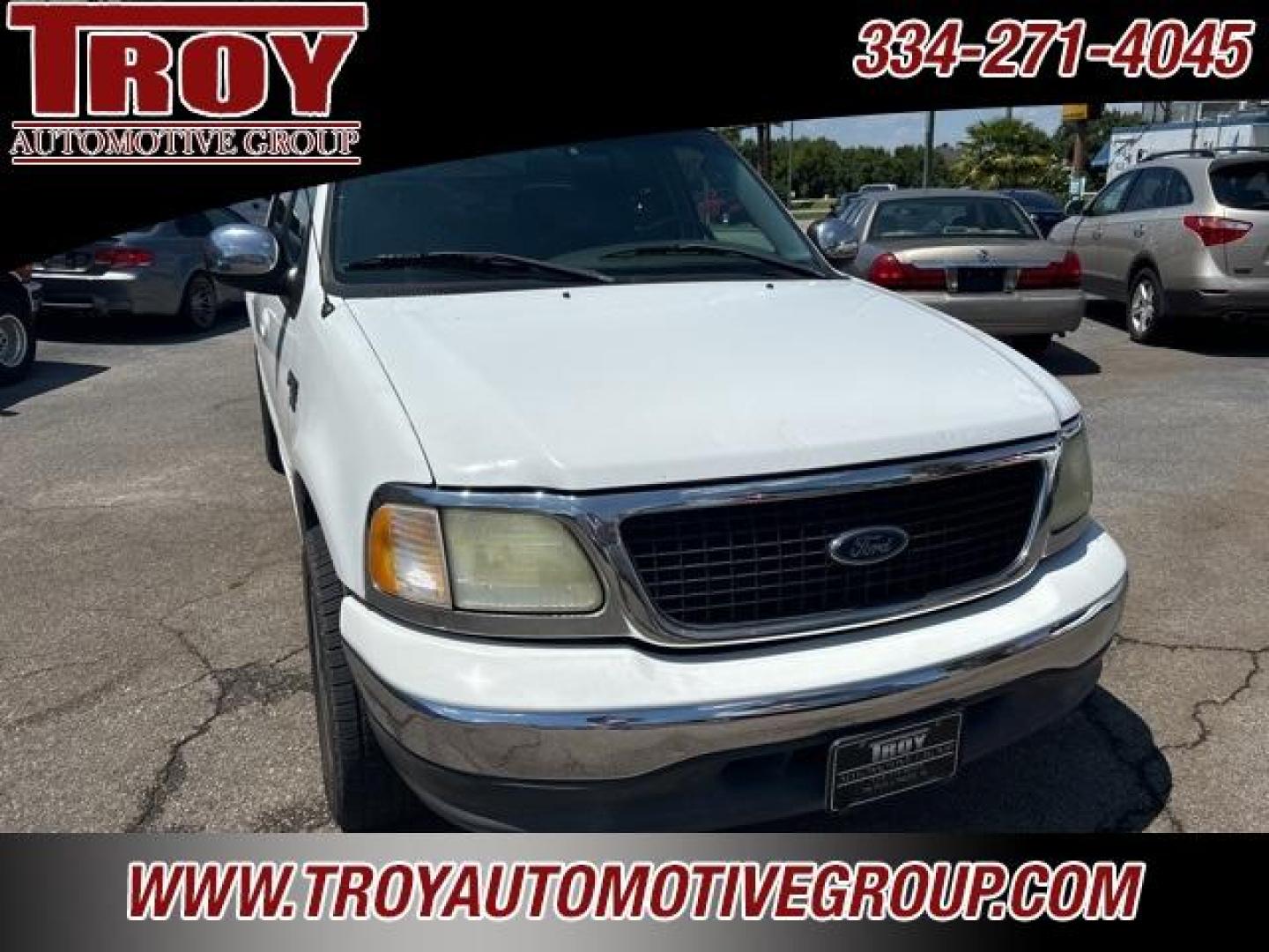 2002 Oxford White Clearcoat /Medium Graphite Ford F-150 (1FTRW07602K) with an V8 engine, Automatic transmission, located at 6812 Atlanta Hwy, Montgomery, AL, 36117, (334) 271-4045, 32.382118, -86.178673 - Priced below KBB Fair Purchase Price!<br><br>White 2002 Ford F-150 RWD V8 4-Speed Automatic with Overdrive<br><br>Financing Available---Top Value for Trades.<br><br>Odometer is 27389 miles below market average! - Photo#3