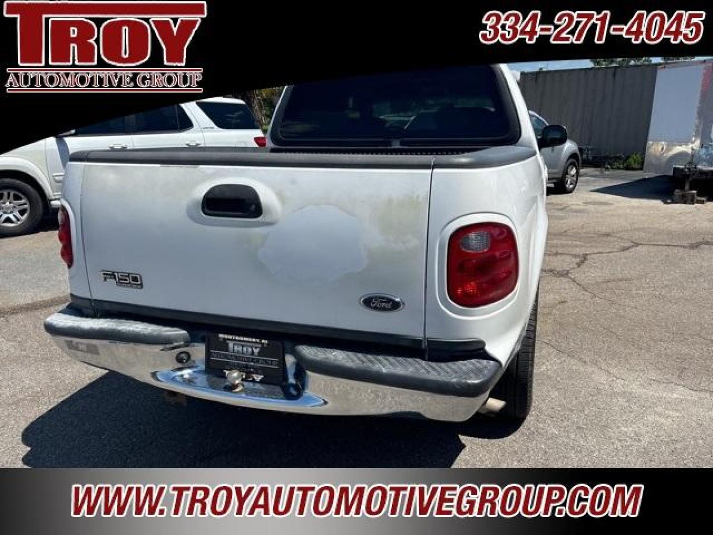 2002 Oxford White Clearcoat /Medium Graphite Ford F-150 (1FTRW07602K) with an V8 engine, Automatic transmission, located at 6812 Atlanta Hwy, Montgomery, AL, 36117, (334) 271-4045, 32.382118, -86.178673 - Photo#8