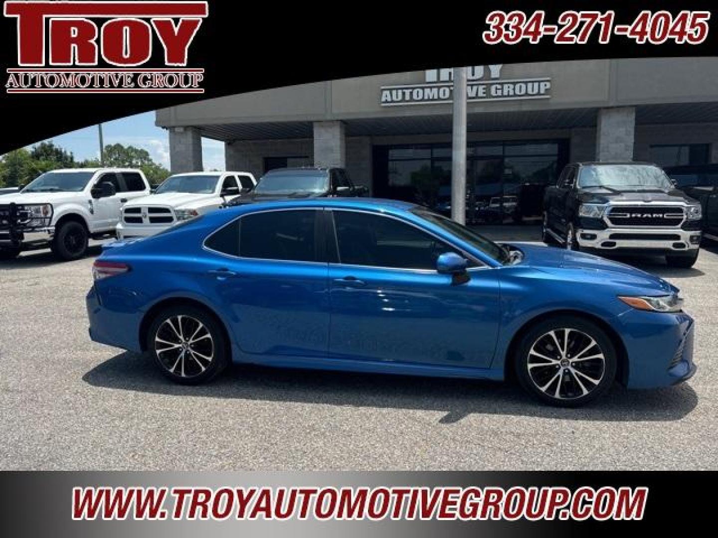 2018 Galactic Aqua Mica /Black Toyota Camry SE (4T1B11HK8JU) with an 2.5L I4 DOHC 16V engine, Automatic transmission, located at 6812 Atlanta Hwy, Montgomery, AL, 36117, (334) 271-4045, 32.382118, -86.178673 - SE with Black Leather<br> - Photo#10