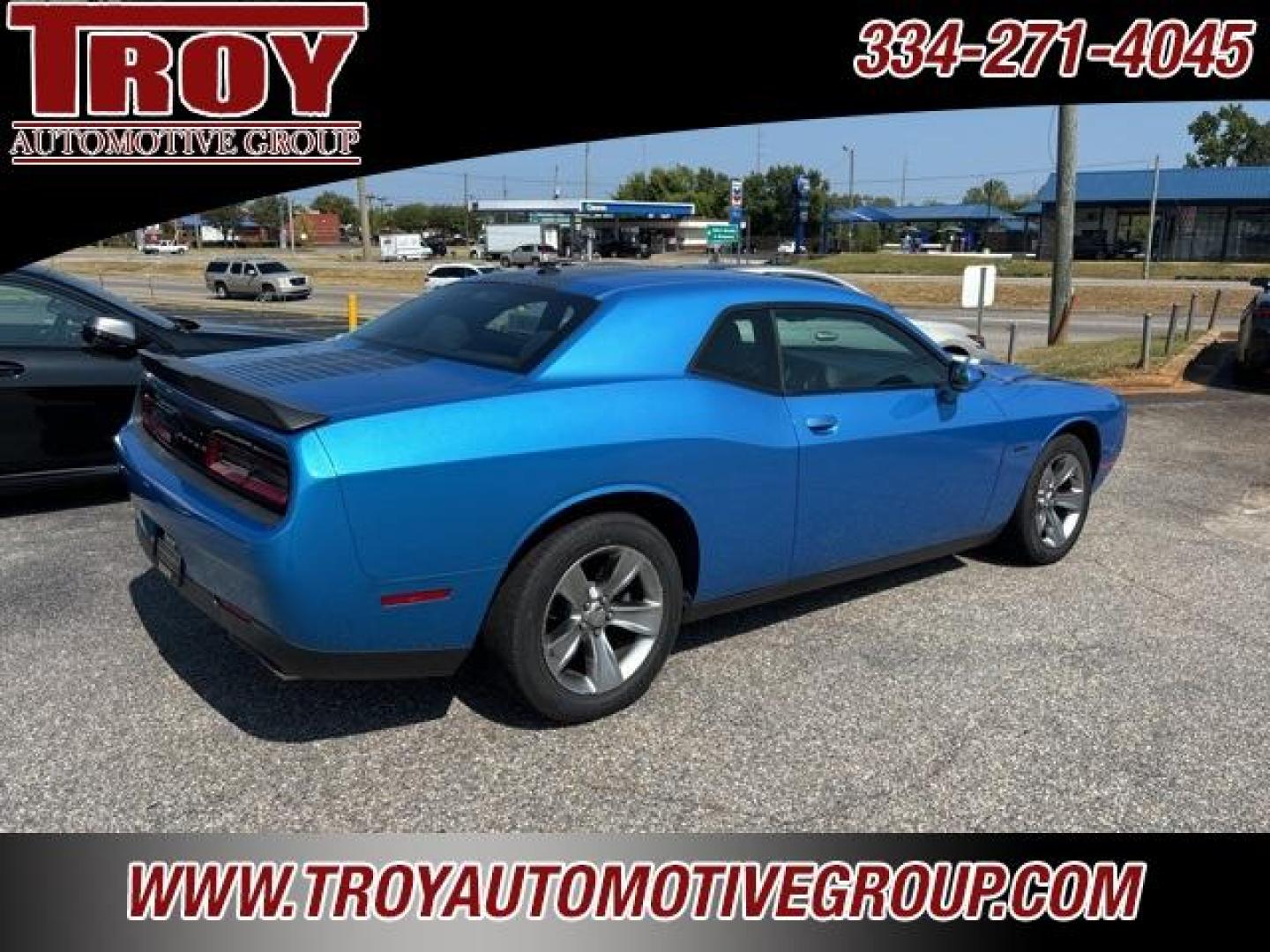 2016 B5 Blue Pearlcoat /Black Dodge Challenger R/T (2C3CDZBT3GH) with an HEMI 5.7L V8 Multi Displacement VVT engine, Automatic transmission, located at 6812 Atlanta Hwy, Montgomery, AL, 36117, (334) 271-4045, 32.382118, -86.178673 - Photo#3