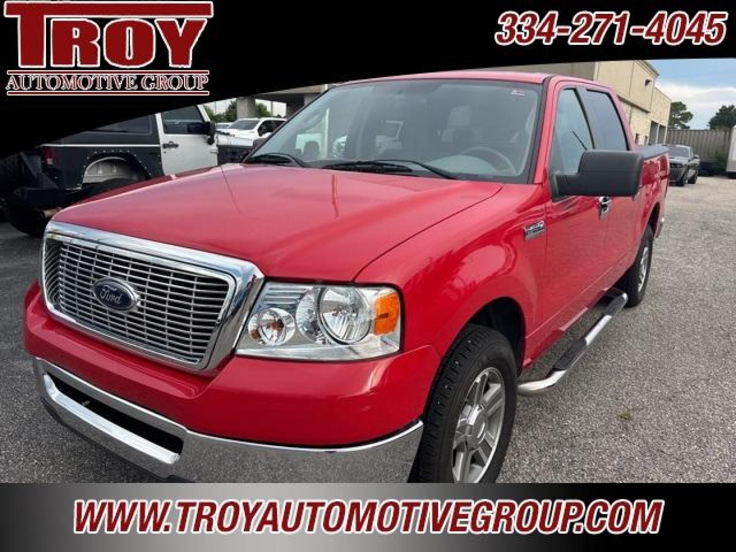 2008 Bright Red Clearcoat /Medium Flint Ford F-150 XLT (1FTRW12W88F) with an 4.6L V8 EFI engine, Automatic transmission, located at 6812 Atlanta Hwy, Montgomery, AL, 36117, (334) 271-4045, 32.382118, -86.178673 - Photo#3