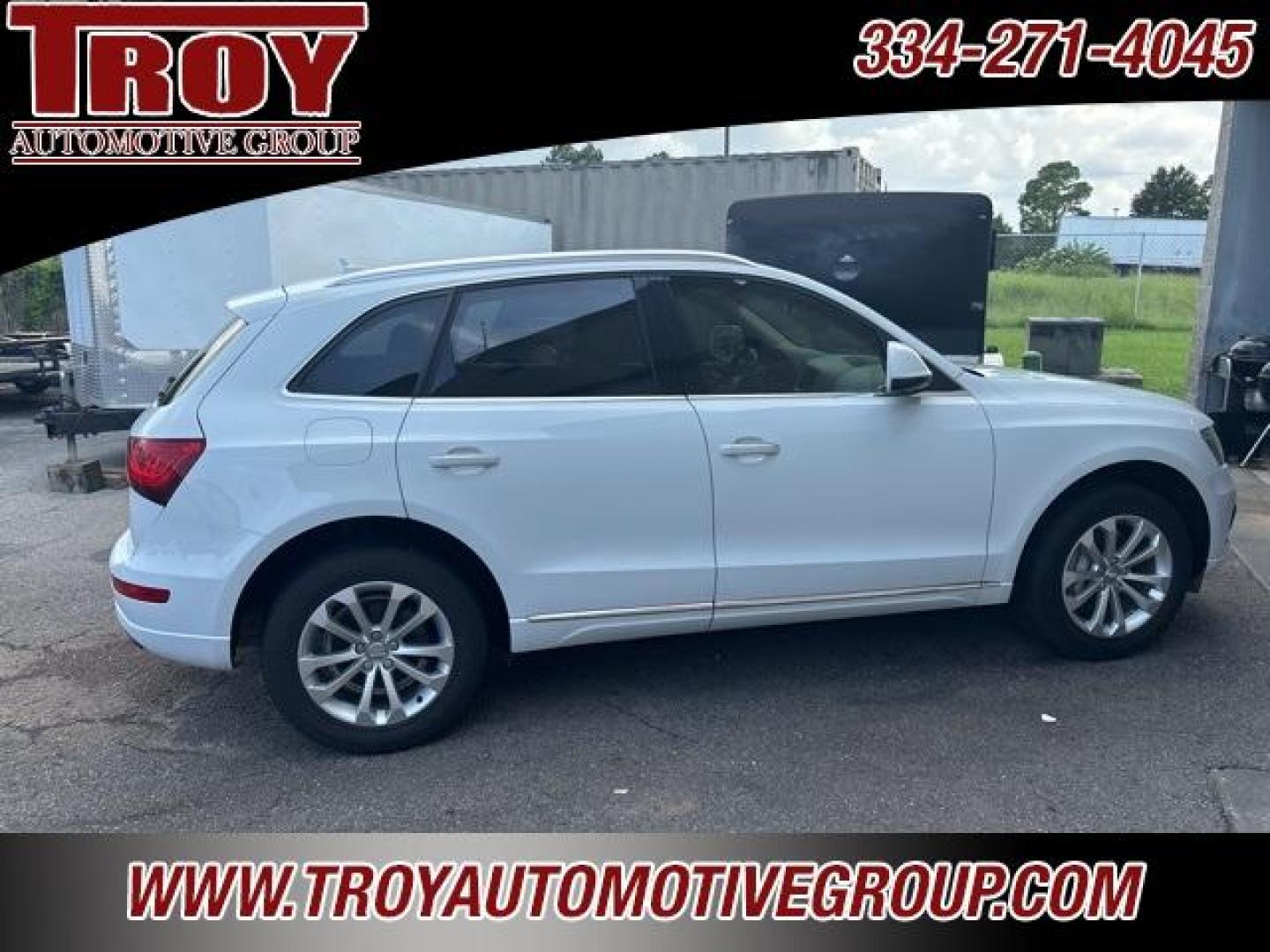 2015 Glacier White Metallic /Pistachio Beige Audi Q5 2.0T Premium Plus (WA1CFAFP4FA) with an 2.0L 4-Cylinder TFSI engine, Automatic transmission, located at 6812 Atlanta Hwy, Montgomery, AL, 36117, (334) 271-4045, 32.382118, -86.178673 - Recent Arrival!<br><br>Glacier White Metallic 2015 Audi Q5 2.0T Premium Plus quattro quattro 2.0L 4-Cylinder TFSI 8-Speed Automatic with Tiptronic<br><br>Financing Available---Top Value for Trades.<br><br>20/28 City/Highway MPG<br><br><br>Awards:<br> * 2015 IIHS Top Safety Pick+ * 2015 KBB.com 10 - Photo#7