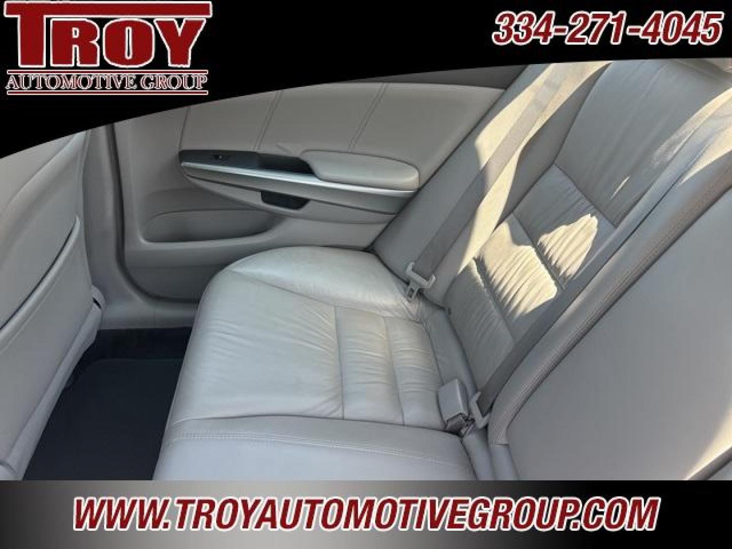 2009 Alabaster Silver Metallic /Gray Honda Accord EX-L (1HGCP26829A) with an 2.4L I4 DOHC i-VTEC 16V engine, Automatic transmission, located at 6812 Atlanta Hwy, Montgomery, AL, 36117, (334) 271-4045, 32.382118, -86.178673 - 1-Owner!!<br>3-Keys!! - Photo#18