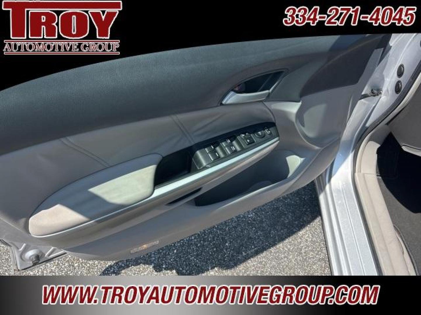 2009 Alabaster Silver Metallic /Gray Honda Accord EX-L (1HGCP26829A) with an 2.4L I4 DOHC i-VTEC 16V engine, Automatic transmission, located at 6812 Atlanta Hwy, Montgomery, AL, 36117, (334) 271-4045, 32.382118, -86.178673 - 1-Owner!!<br>3-Keys!! - Photo#36