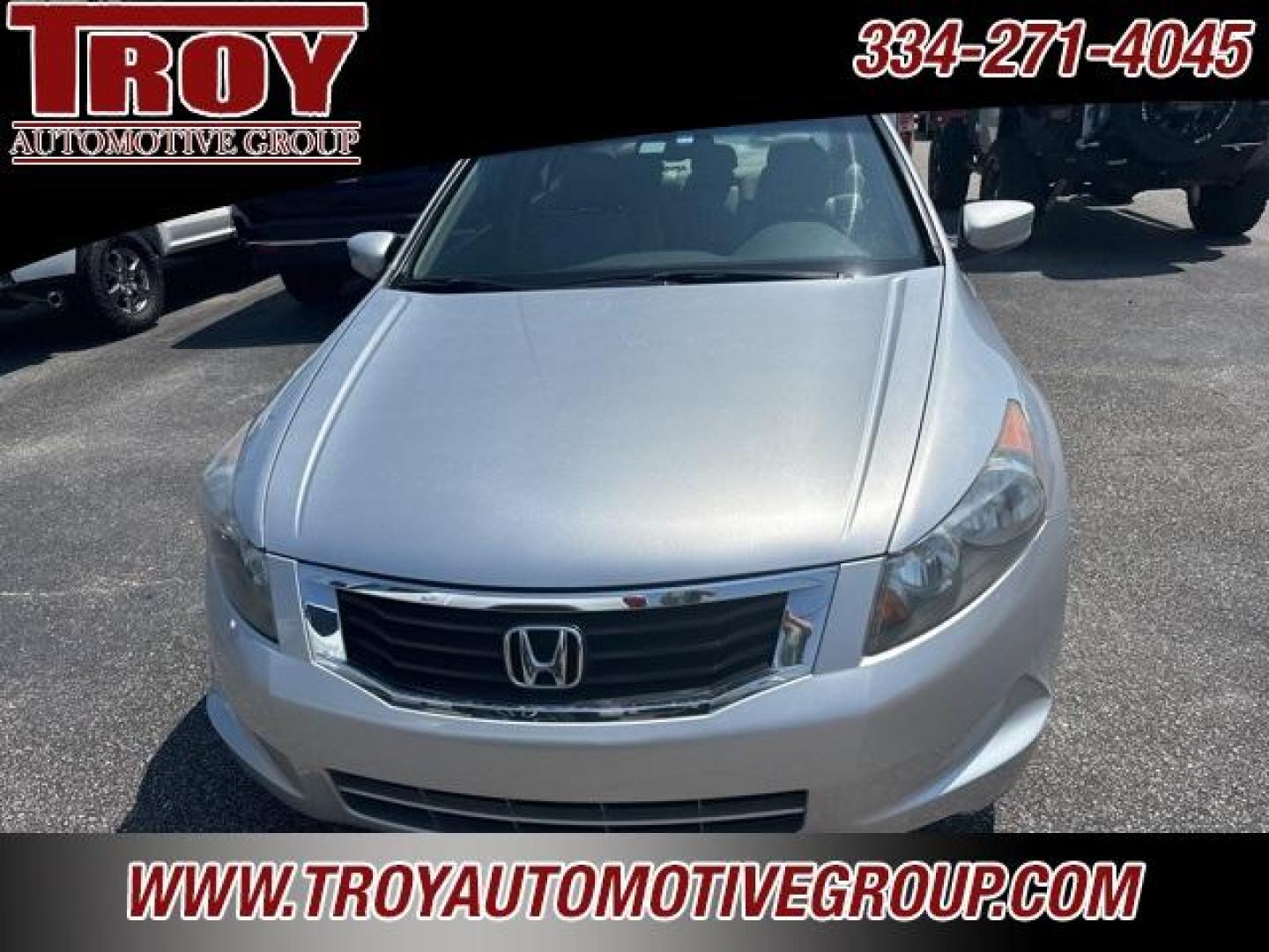 2009 Alabaster Silver Metallic /Gray Honda Accord EX-L (1HGCP26829A) with an 2.4L I4 DOHC i-VTEC 16V engine, Automatic transmission, located at 6812 Atlanta Hwy, Montgomery, AL, 36117, (334) 271-4045, 32.382118, -86.178673 - 1-Owner!!<br>3-Keys!! - Photo#5