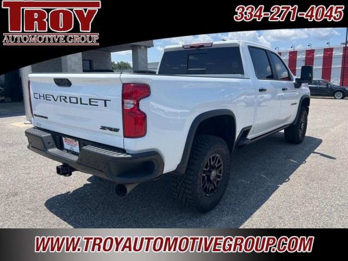 2024 Summit White /Jet Black/Graystone Chevrolet Silverado 2500HD ZR2 (1GC4YYEY3RF) with an Duramax 6.6L V8 Turbodiesel engine, Automatic transmission, located at 6812 Atlanta Hwy, Montgomery, AL, 36117, (334) 271-4045, 32.382118, -86.178673 - 2024' Chevrolet 2500HD Silverado ZR-2 Crew Cab 4x4, Summit White with Graystone Leather Interior, 6.6Ltr Duramax Turbo Diesel, Allison Automatic Trans, Power Retractable Assist Steps, Technology Pkg, Heads up Display, Adaptive Cruise, Power Sunroof, Dark Essentials Pkg, Gooseneck/5th Wheel Prep Pkg, - Photo#8