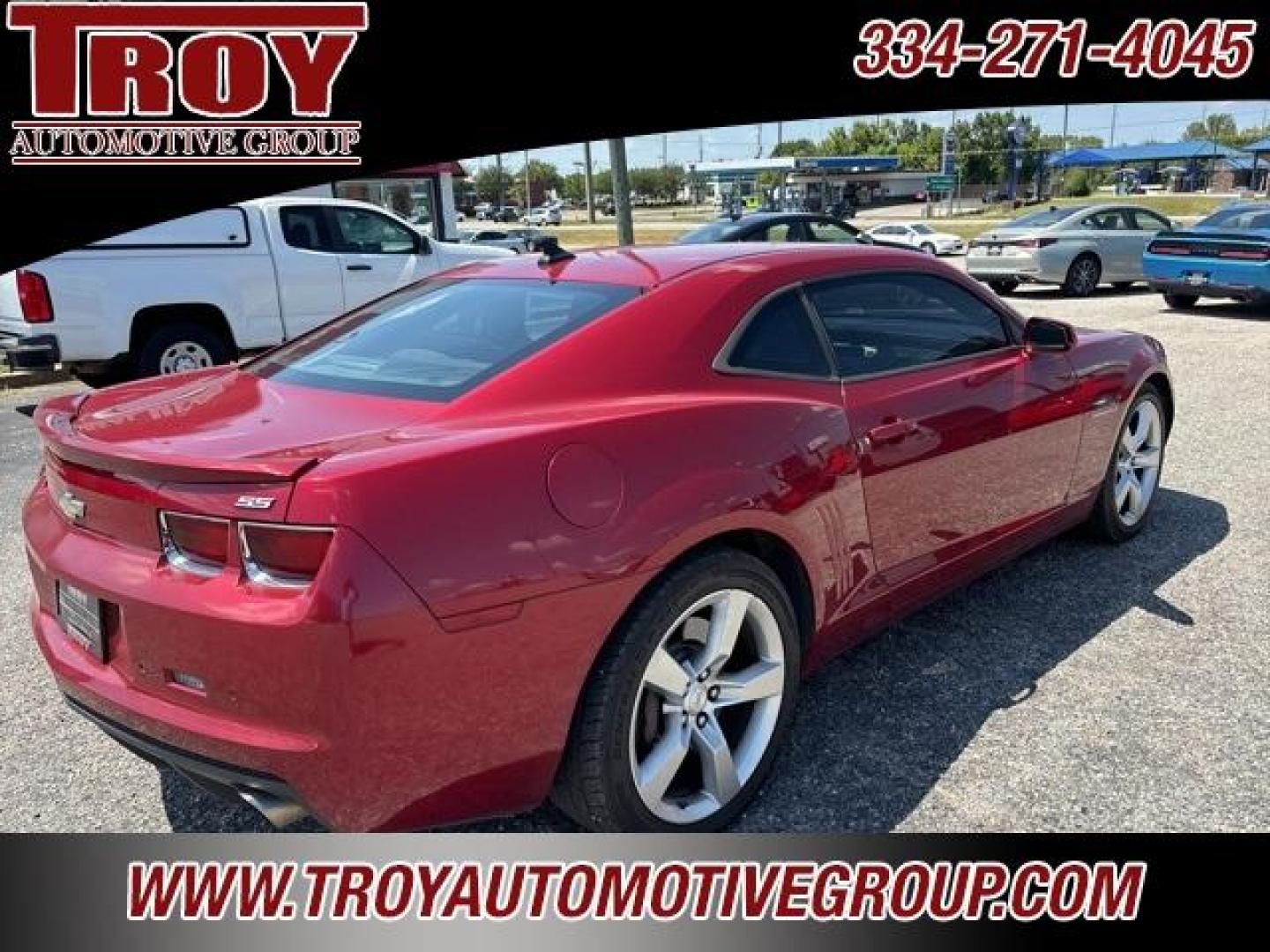 2012 Crystal Red Tintcoat /Black Chevrolet Camaro SS (2G1FJ1EJ7C9) with an 6.2L V8 SFI engine, Automatic transmission, located at 6812 Atlanta Hwy, Montgomery, AL, 36117, (334) 271-4045, 32.382118, -86.178673 - Photo#10