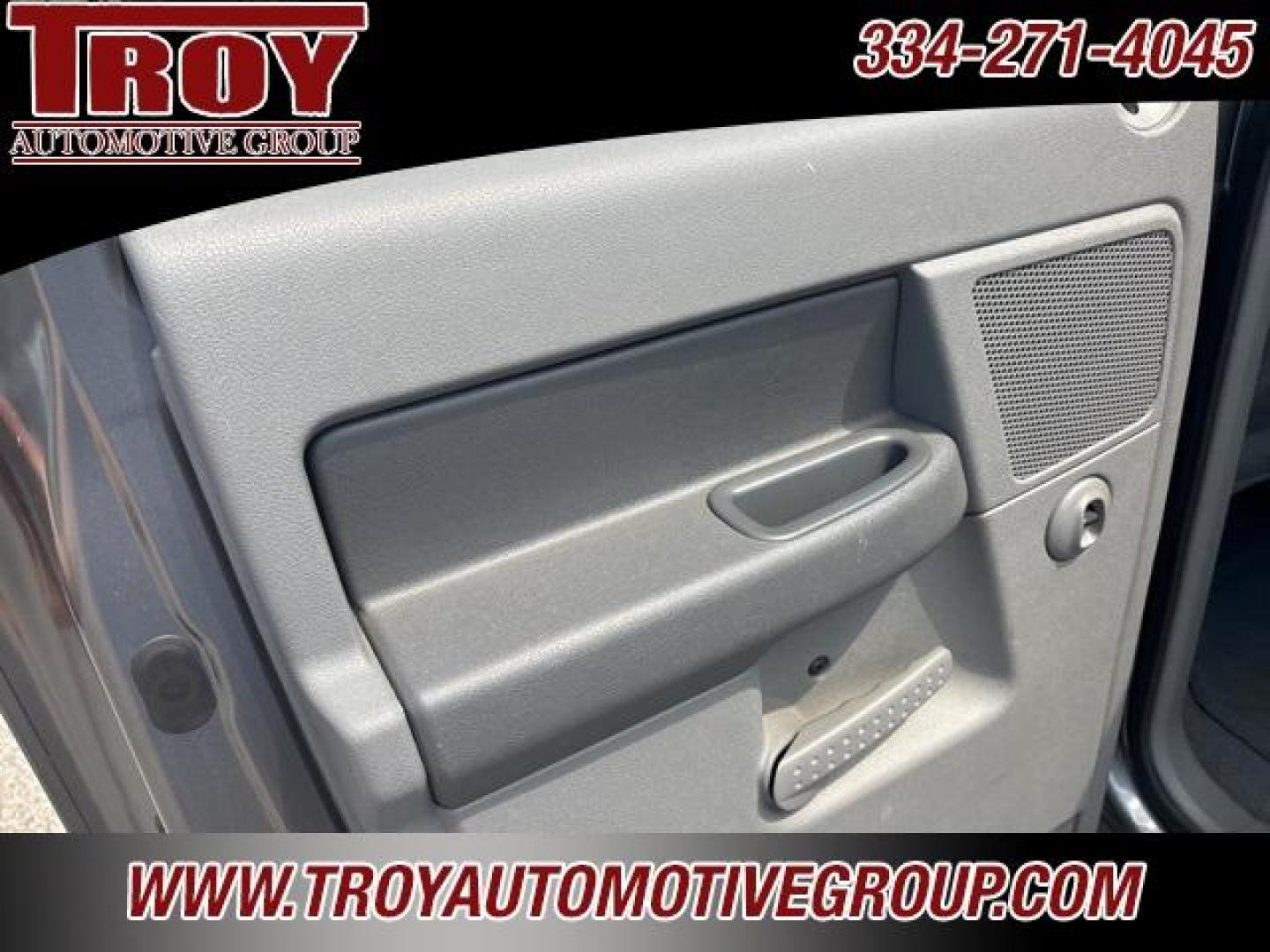 2006 Mineral Gray Metallic Clearcoat /Medium Slate Gray Dodge Ram 1500 SLT (1D7HU18N16S) with an Magnum 4.7L V8 engine, Automatic transmission, located at 6812 Atlanta Hwy, Montgomery, AL, 36117, (334) 271-4045, 32.382118, -86.178673 - Photo#20