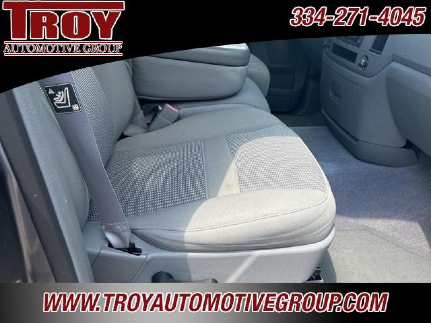 2006 Mineral Gray Metallic Clearcoat /Medium Slate Gray Dodge Ram 1500 SLT (1D7HU18N16S) with an Magnum 4.7L V8 engine, Automatic transmission, located at 6812 Atlanta Hwy, Montgomery, AL, 36117, (334) 271-4045, 32.382118, -86.178673 - Photo#27