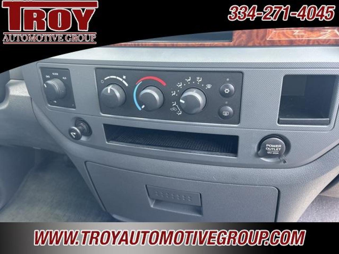 2006 Mineral Gray Metallic Clearcoat /Medium Slate Gray Dodge Ram 1500 SLT (1D7HU18N16S) with an Magnum 4.7L V8 engine, Automatic transmission, located at 6812 Atlanta Hwy, Montgomery, AL, 36117, (334) 271-4045, 32.382118, -86.178673 - Photo#31