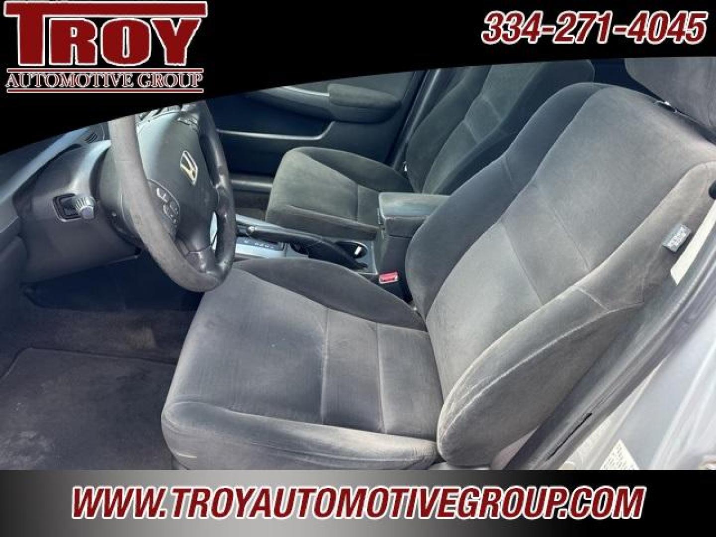 2007 Alabaster Silver Metallic /Black Honda Accord (1HGCM56727A) with an 2.4L I4 DOHC i-VTEC 16V engine, Automatic transmission, located at 6812 Atlanta Hwy, Montgomery, AL, 36117, (334) 271-4045, 32.382118, -86.178673 - Alabaster Silver Metallic 2007 Honda Accord FWD 2.4L I4 DOHC i-VTEC 16V 5-Speed Automatic with Overdrive<br><br>Financing Available---Top Value for Trades.<br><br>Odometer is 7805 miles below market average! 24/34 City/Highway MPG<br><br><br>Awards:<br> * 2007 KBB.com Best Resale Value Awards<br>Fo - Photo#31