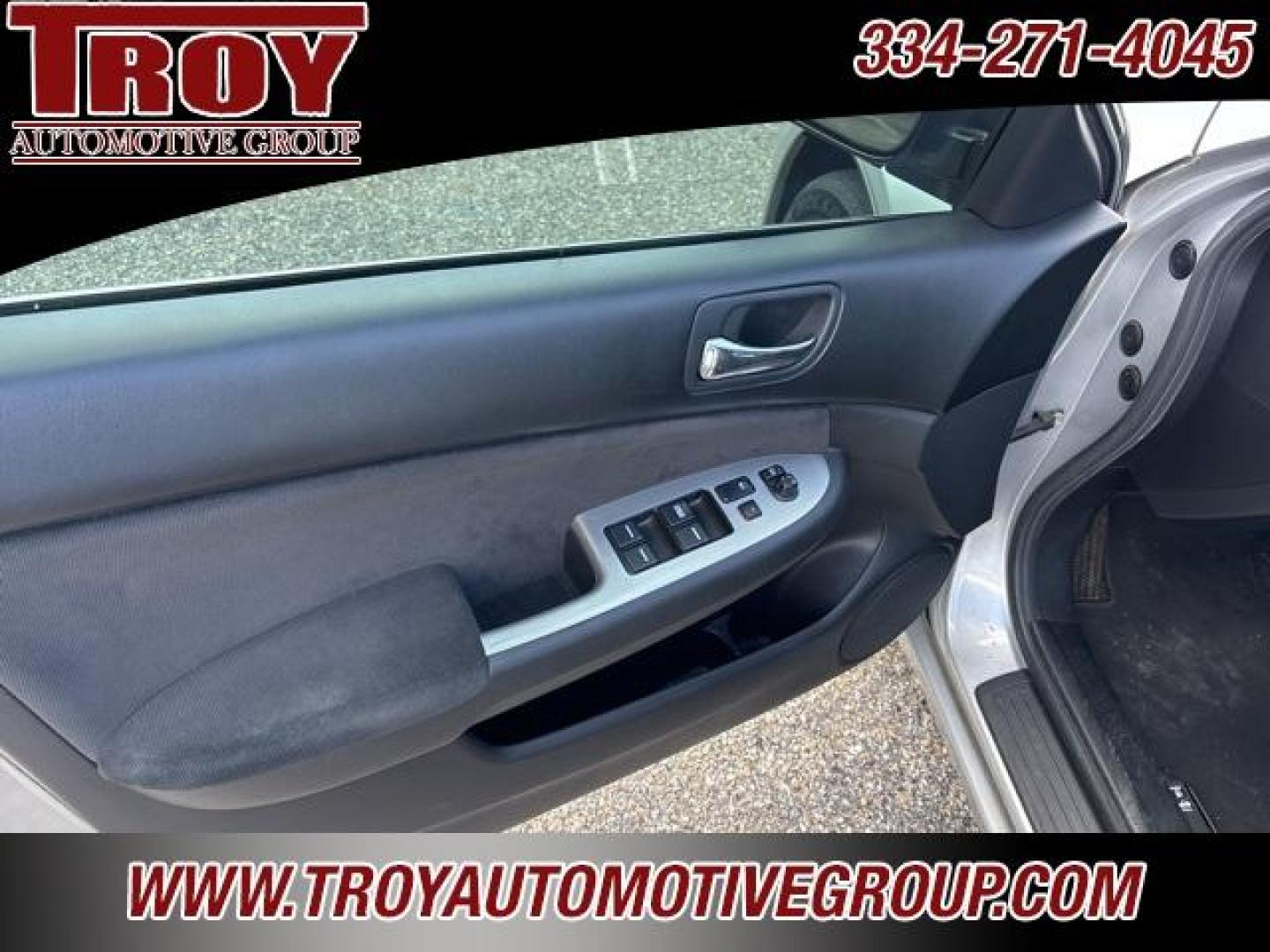 2007 Alabaster Silver Metallic /Black Honda Accord (1HGCM56727A) with an 2.4L I4 DOHC i-VTEC 16V engine, Automatic transmission, located at 6812 Atlanta Hwy, Montgomery, AL, 36117, (334) 271-4045, 32.382118, -86.178673 - Alabaster Silver Metallic 2007 Honda Accord FWD 2.4L I4 DOHC i-VTEC 16V 5-Speed Automatic with Overdrive<br><br>Financing Available---Top Value for Trades.<br><br>Odometer is 7805 miles below market average! 24/34 City/Highway MPG<br><br><br>Awards:<br> * 2007 KBB.com Best Resale Value Awards<br>Fo - Photo#32