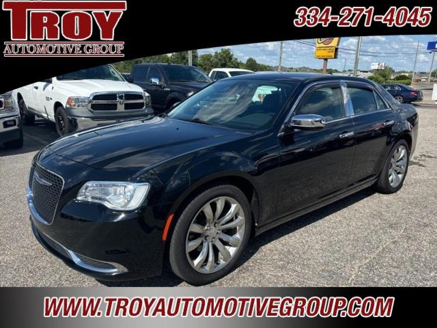 2020 Gloss Black /Black Chrysler 300 Touring (2C3CCAAGXLH) with an 3.6L V6 24V VVT engine, Automatic transmission, located at 6812 Atlanta Hwy, Montgomery, AL, 36117, (334) 271-4045, 32.382118, -86.178673 - Like New !! <br>20 Premium Wheels!! - Photo#3