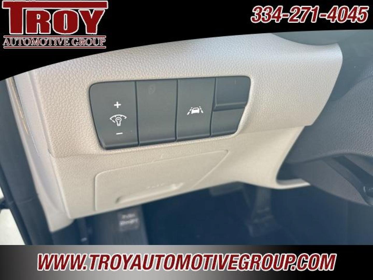 2021 Clear White /Gray Kia Sportage LX (KNDPM3AC6M7) with an 2.4L I4 DGI DOHC 16V engine, Automatic transmission, located at 6812 Atlanta Hwy, Montgomery, AL, 36117, (334) 271-4045, 32.382118, -86.178673 - Clear White 2021 Kia Sportage LX FWD 2.4L I4 DGI DOHC 16V 6-Speed Automatic Electronic with Overdrive<br><br>Financing Available---Top Value for Trades.<br><br>23/30 City/Highway MPG<br><br><br>Awards:<br> * JD Power Initial Quality Study (IQS) - Photo#33