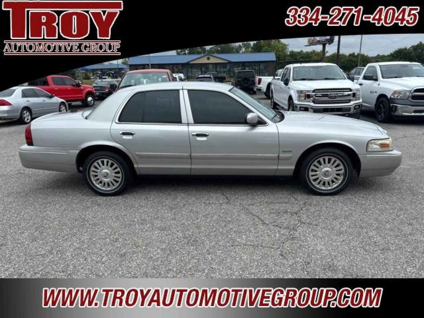 2006 Silver Birch Clearcoat Metallic /Charcoal Black Mercury Grand Marquis LS (2MEFM75W56X) with an 4.6L 8-Cylinder SFI Flex Fuel SOHC engine, Automatic transmission, located at 6812 Atlanta Hwy, Montgomery, AL, 36117, (334) 271-4045, 32.382118, -86.178673 - Recent Arrival!<br><br>Silver Birch Clearcoat Metallic 2006 Mercury Grand Marquis LS RWD 4.6L 8-Cylinder SFI Flex Fuel SOHC 4-Speed Automatic with Overdrive<br><br>Financing Available---Top Value for Trades. - Photo#7