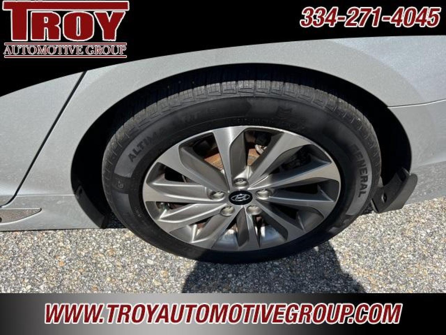 2015 Symphony Silver /Gray Hyundai Sonata Sport (5NPE34AF5FH) with an 2.4L 4-Cylinder DGI DOHC engine, Automatic transmission, located at 6812 Atlanta Hwy, Montgomery, AL, 36117, (334) 271-4045, 32.382118, -86.178673 - Recent Arrival!<br><br>Symphony Silver 2015 Hyundai Sonata Sport FWD 2.4L 4-Cylinder DGI DOHC 6-Speed Automatic with Shiftronic<br><br>Financing Available---Top Value for Trades.<br><br><br>Awards:<br> * 2015 KBB.com 10 Most Comfortable Cars Under $30,000 * 2015 KBB.com 10 Best Sedans Under $25,0 - Photo#24