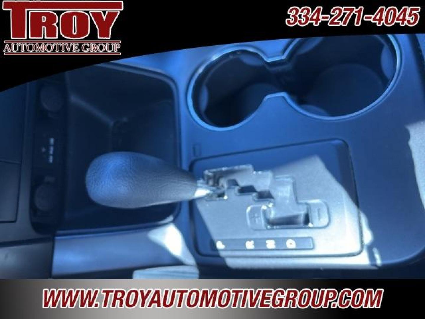 2013 Baltic Blue /Gray Kia Sorento LX (5XYKT4A19DG) with an 2.4L I4 MPI DOHC Dual CVVT engine, Automatic transmission, located at 6812 Atlanta Hwy, Montgomery, AL, 36117, (334) 271-4045, 32.382118, -86.178673 - Photo#43