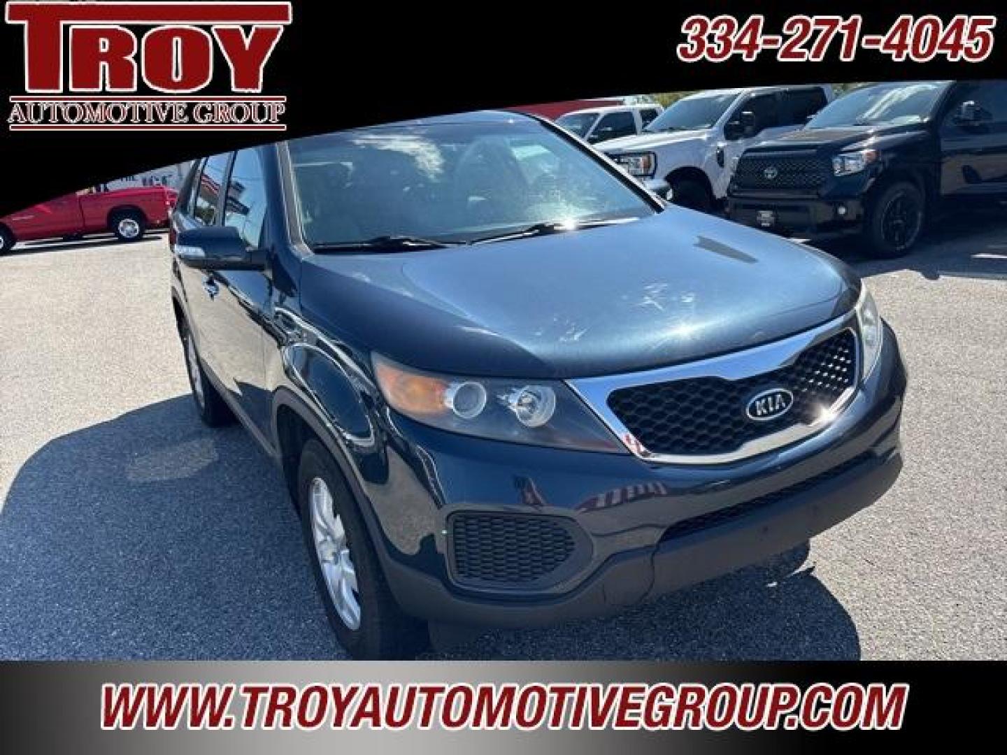 2013 Baltic Blue /Gray Kia Sorento LX (5XYKT4A19DG) with an 2.4L I4 MPI DOHC Dual CVVT engine, Automatic transmission, located at 6812 Atlanta Hwy, Montgomery, AL, 36117, (334) 271-4045, 32.382118, -86.178673 - Photo#6