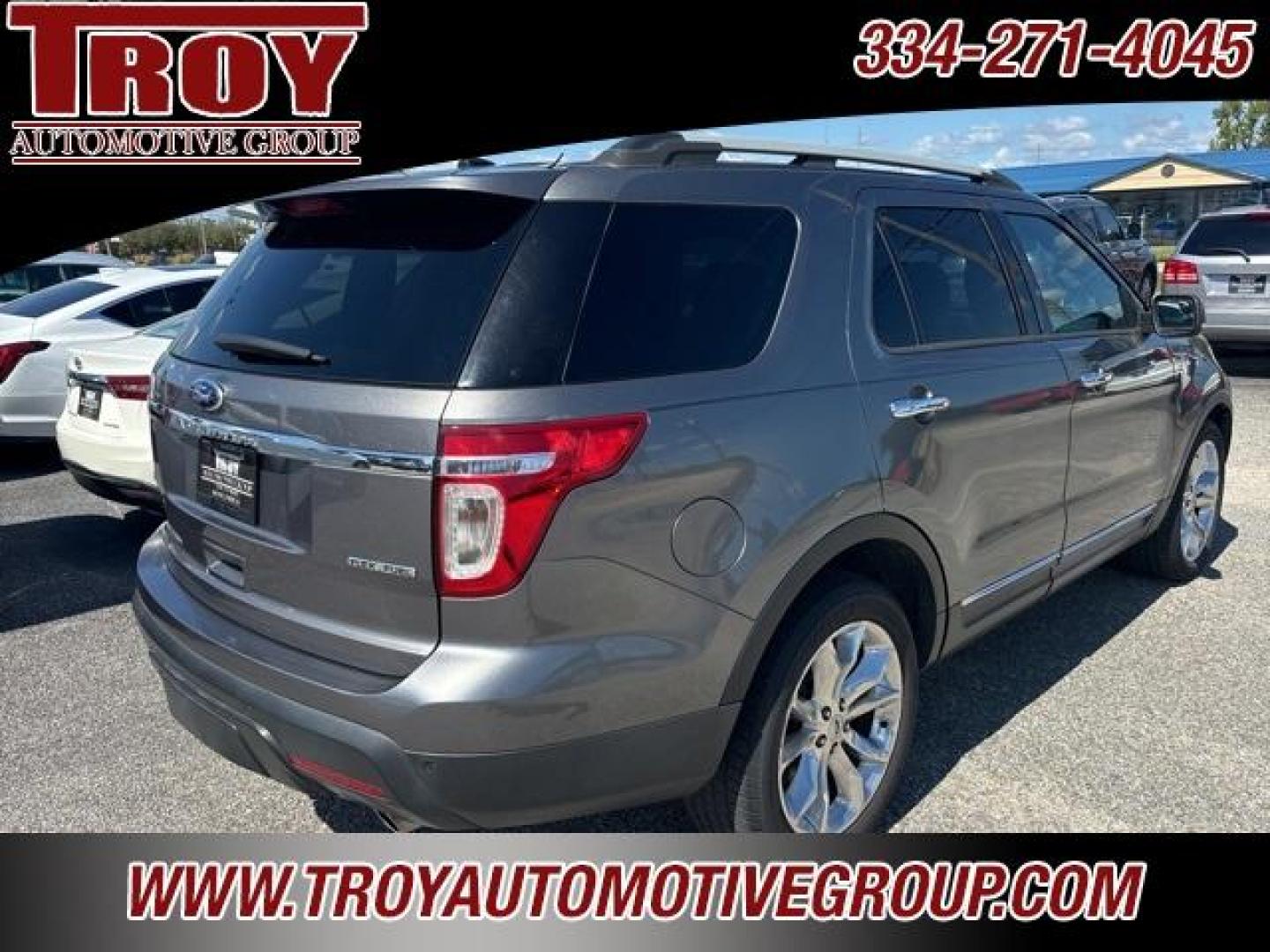 2013 Sterling Gray Metallic /Charcoal Black Ford Explorer XLT (1FM5K7D88DG) with an 3.5L 6-Cylinder SMPI DOHC engine, Automatic transmission, located at 6812 Atlanta Hwy, Montgomery, AL, 36117, (334) 271-4045, 32.382118, -86.178673 - Leather Interior!!<br>3rd seat!<br>20 Premium Alloy Wheels!!<br>2-Keys!!<br>Navigation!! - Photo#4