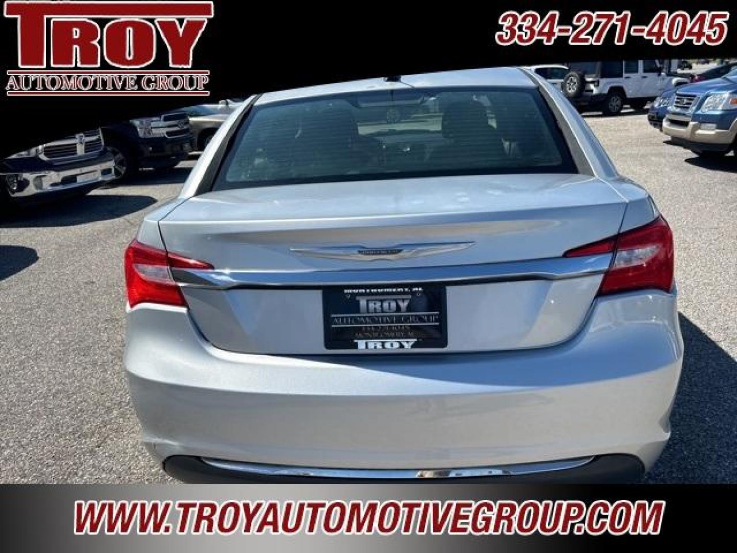 2012 Bright Silver Metallic Clearcoat /Black Chrysler 200 Limited (1C3CCBCG0CN) with an 3.6L V6 Flex Fuel 24V VVT engine, Automatic transmission, located at 6812 Atlanta Hwy, Montgomery, AL, 36117, (334) 271-4045, 32.382118, -86.178673 - Power Sunroof!!<br>Heated Seats!!<br>Boston Acoustic Premium Audio!!<br>Remote Entry!! - Photo#10