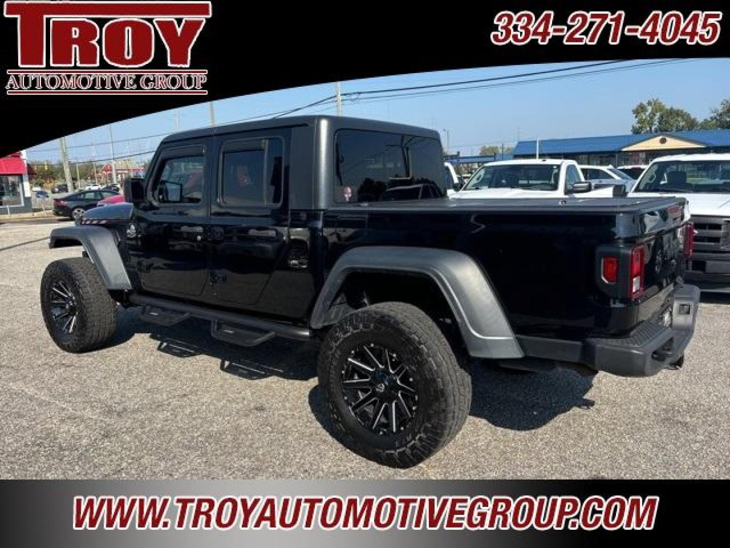 2020 Black Clearcoat /Black Jeep Gladiator Sport (1C6JJTAG4LL) with an 3.6L V6 24V VVT engine, Automatic transmission, located at 6812 Atlanta Hwy, Montgomery, AL, 36117, (334) 271-4045, 32.382118, -86.178673 - 1-Owner!!<br>Fox Lift Kit!!<br>Fuel Wheels w/35x12.50x18 cooper AT3 tires!!<br>Winch w/Synthetic Rope!! and Light Bar!!<br>Midland CB Radio!!<br>Stinger Custom Touch Screen Radio! ($700)!<br>Custom JL 10s w/JL Ampn<br>4 Cube Lights Hood Mounted!!<br>N Fab Step.Bars!<br>Rough Country Neoprene Seat - Photo#15