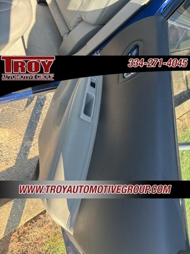 2011 Indigo Blue /Gray Nissan Rogue SV (JN8AS5MT7BW) with an 2.5L I4 DOHC 16V engine, CVT transmission, located at 6812 Atlanta Hwy, Montgomery, AL, 36117, (334) 271-4045, 32.382118, -86.178673 - Heated Leather Seats!!<br>Power Sunroof!!<br>Navigation!!<br>Paint faded on hood roof and hatch - Photo#20