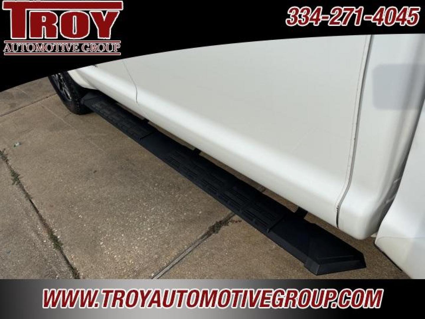 2019 Super White /Graphite Toyota Tundra Limited (5TFHY5F15KX) with an i-Force 5.7L V8 DOHC 32V LEV engine, Automatic transmission, located at 6812 Atlanta Hwy, Montgomery, AL, 36117, (334) 271-4045, 32.382118, -86.178673 - Photo#16