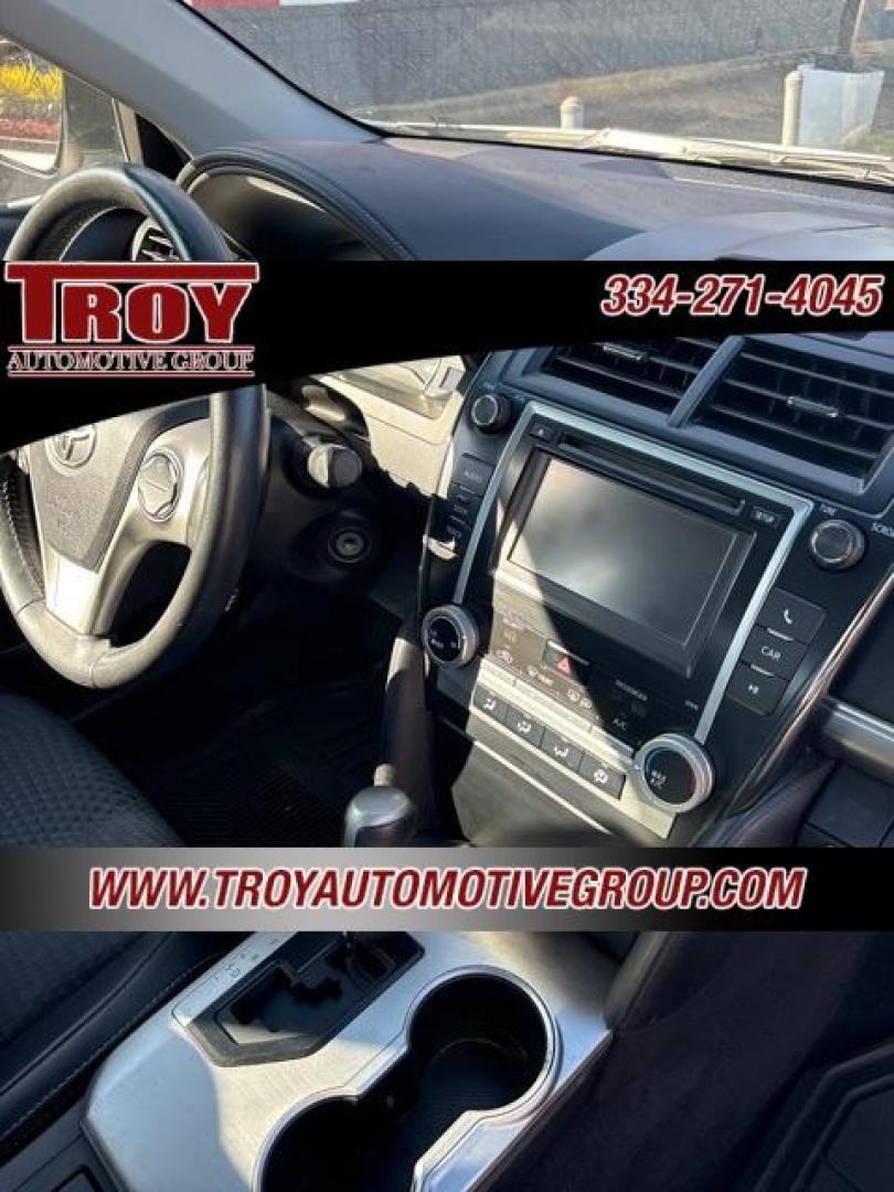 2014 Super White /Black Toyota Camry SE (4T1BF1FK5EU) with an 2.5L I4 SMPI DOHC engine, Automatic transmission, located at 6812 Atlanta Hwy, Montgomery, AL, 36117, (334) 271-4045, 32.382118, -86.178673 - Super White 2014 Toyota Camry SE FWD 2.5L I4 SMPI DOHC 6-Speed Automatic<br><br>Financing Available---Top Value for Trades.<br><br>25/35 City/Highway MPG<br><br><br>Awards:<br> * 2014 KBB.com 10 Best Late-Model Used Cars Under $15,000 * 2014 KBB.com 10 Best Used Family Cars Under $15,000 * 2014 - Photo#30