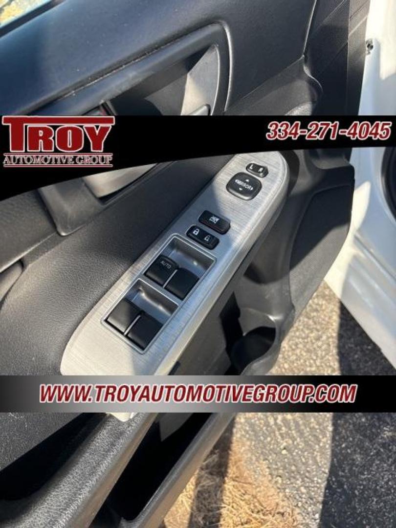 2014 Super White /Black Toyota Camry SE (4T1BF1FK5EU) with an 2.5L I4 SMPI DOHC engine, Automatic transmission, located at 6812 Atlanta Hwy, Montgomery, AL, 36117, (334) 271-4045, 32.382118, -86.178673 - Super White 2014 Toyota Camry SE FWD 2.5L I4 SMPI DOHC 6-Speed Automatic<br><br>Financing Available---Top Value for Trades.<br><br>25/35 City/Highway MPG<br><br><br>Awards:<br> * 2014 KBB.com 10 Best Late-Model Used Cars Under $15,000 * 2014 KBB.com 10 Best Used Family Cars Under $15,000 * 2014 - Photo#32