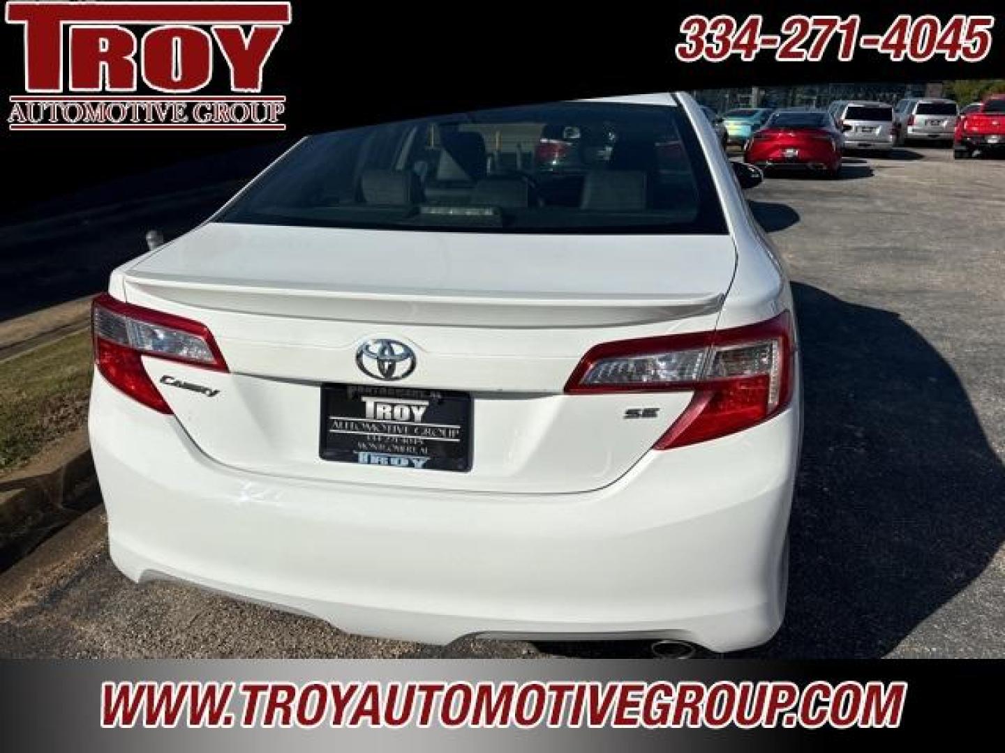 2014 Super White /Black Toyota Camry SE (4T1BF1FK5EU) with an 2.5L I4 SMPI DOHC engine, Automatic transmission, located at 6812 Atlanta Hwy, Montgomery, AL, 36117, (334) 271-4045, 32.382118, -86.178673 - Super White 2014 Toyota Camry SE FWD 2.5L I4 SMPI DOHC 6-Speed Automatic<br><br>Financing Available---Top Value for Trades.<br><br>25/35 City/Highway MPG<br><br><br>Awards:<br> * 2014 KBB.com 10 Best Late-Model Used Cars Under $15,000 * 2014 KBB.com 10 Best Used Family Cars Under $15,000 * 2014 - Photo#5