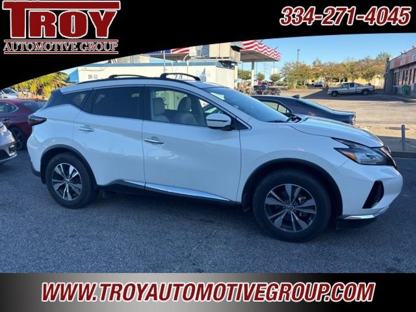 2019 Pearl White Tricoat /Cashmere Nissan Murano SV (5N1AZ2MJ6KN) with an 3.5L V6 DOHC 24V engine, CVT transmission, located at 6812 Atlanta Hwy, Montgomery, AL, 36117, (334) 271-4045, 32.382118, -86.178673 - Photo#3